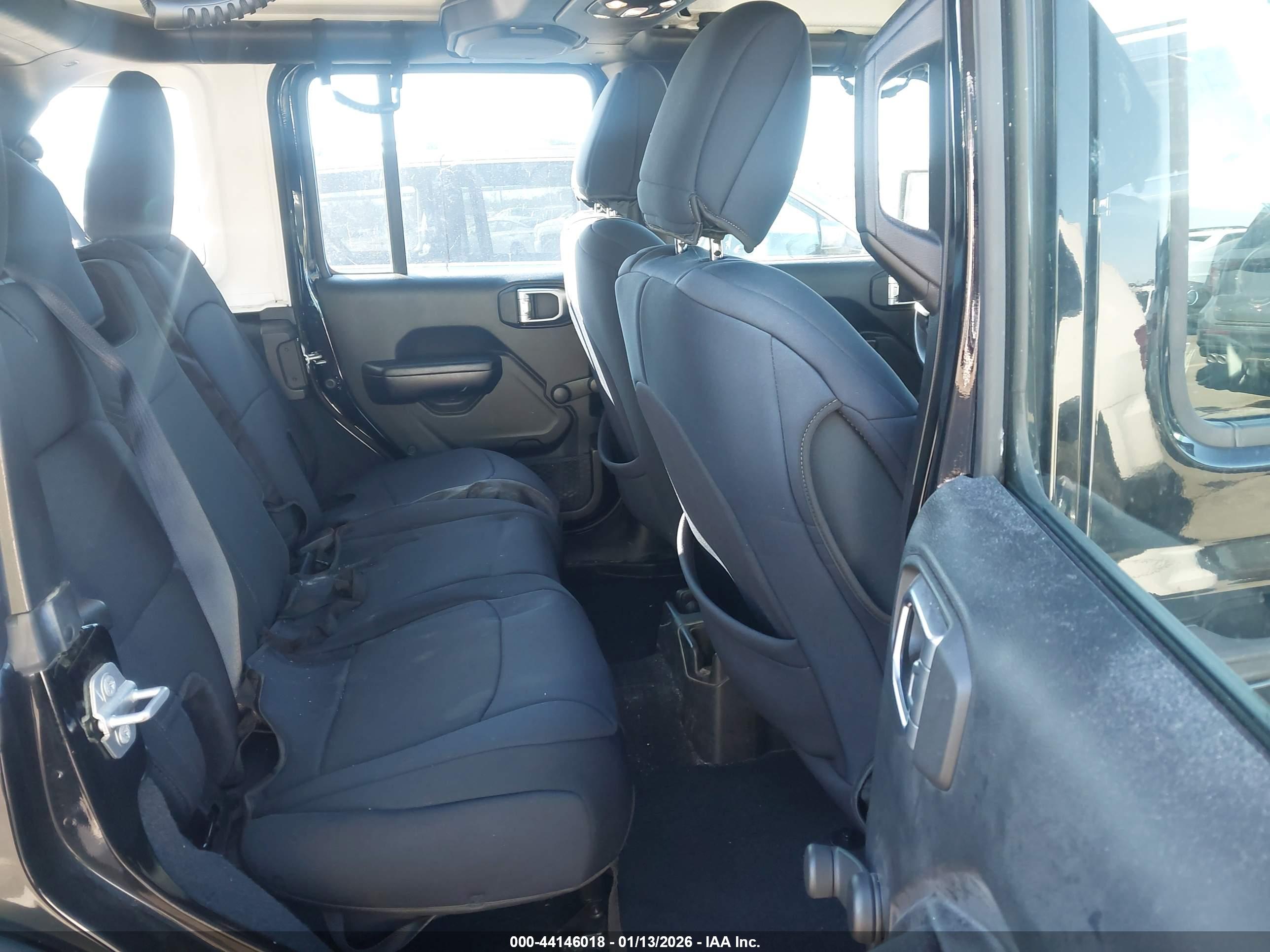 JEEP WRANGLER image 8