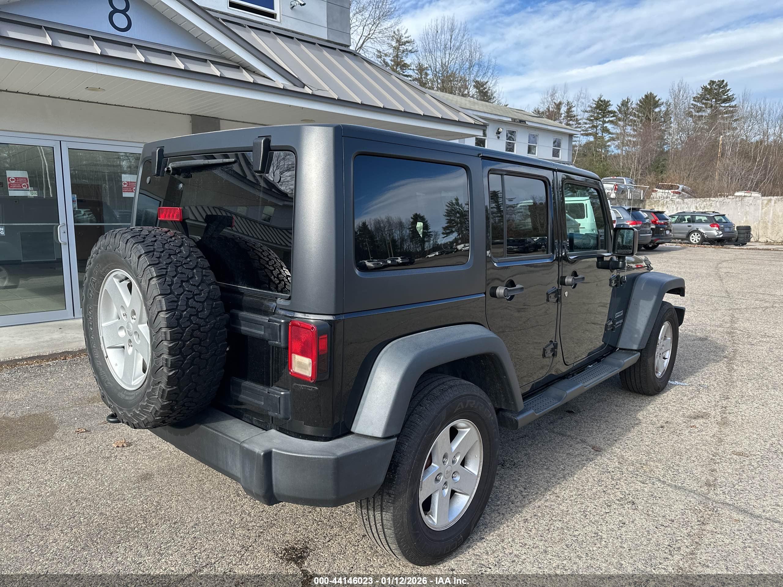 JEEP WRANGLER image 4