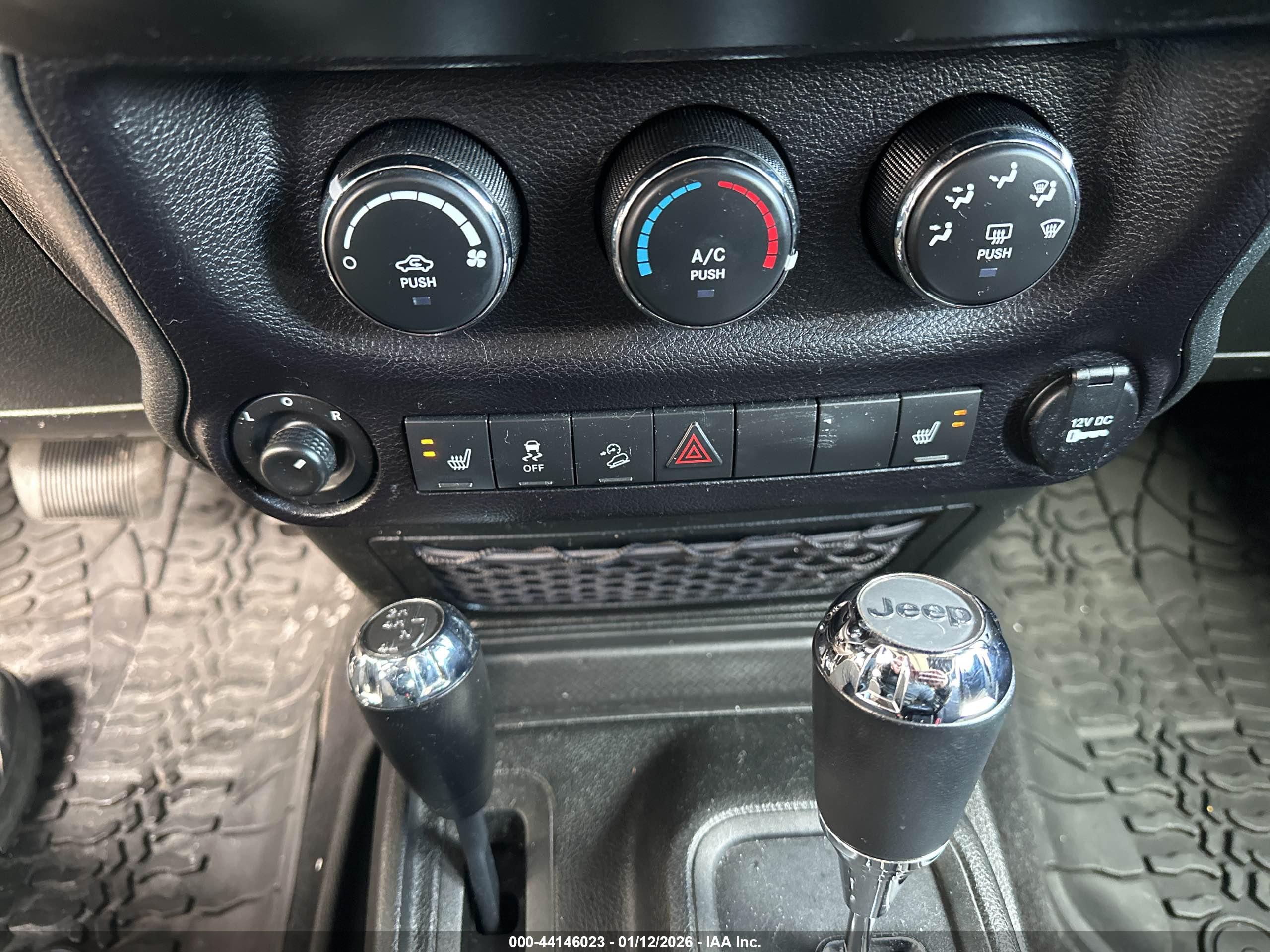 JEEP WRANGLER image 6