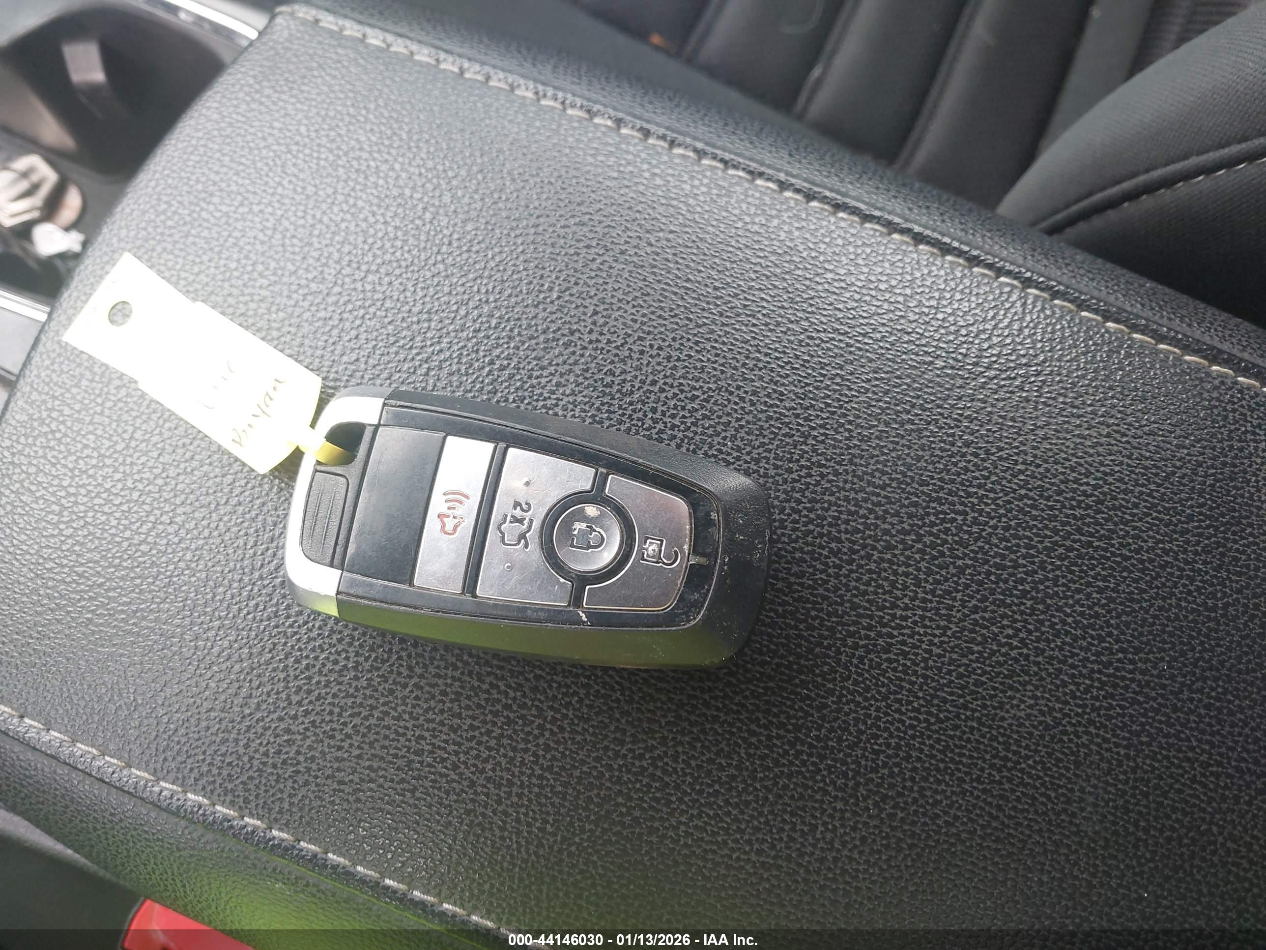 FORD FUSION image 11