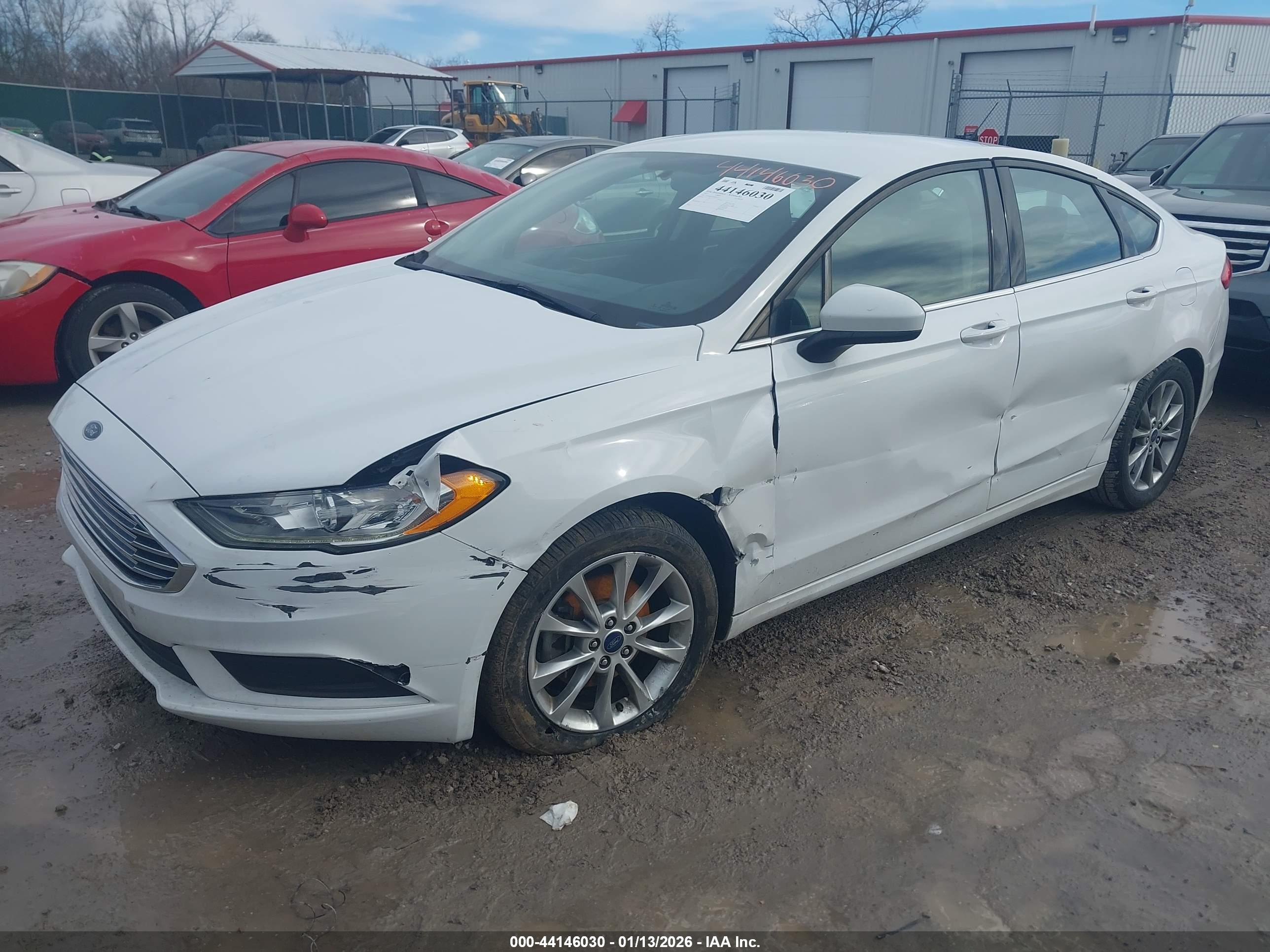 FORD FUSION image 2