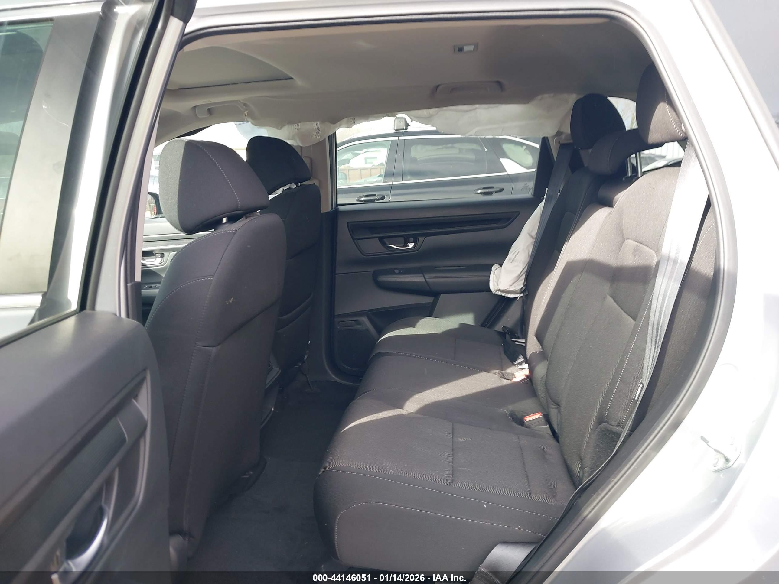 HONDA CR-V image 8