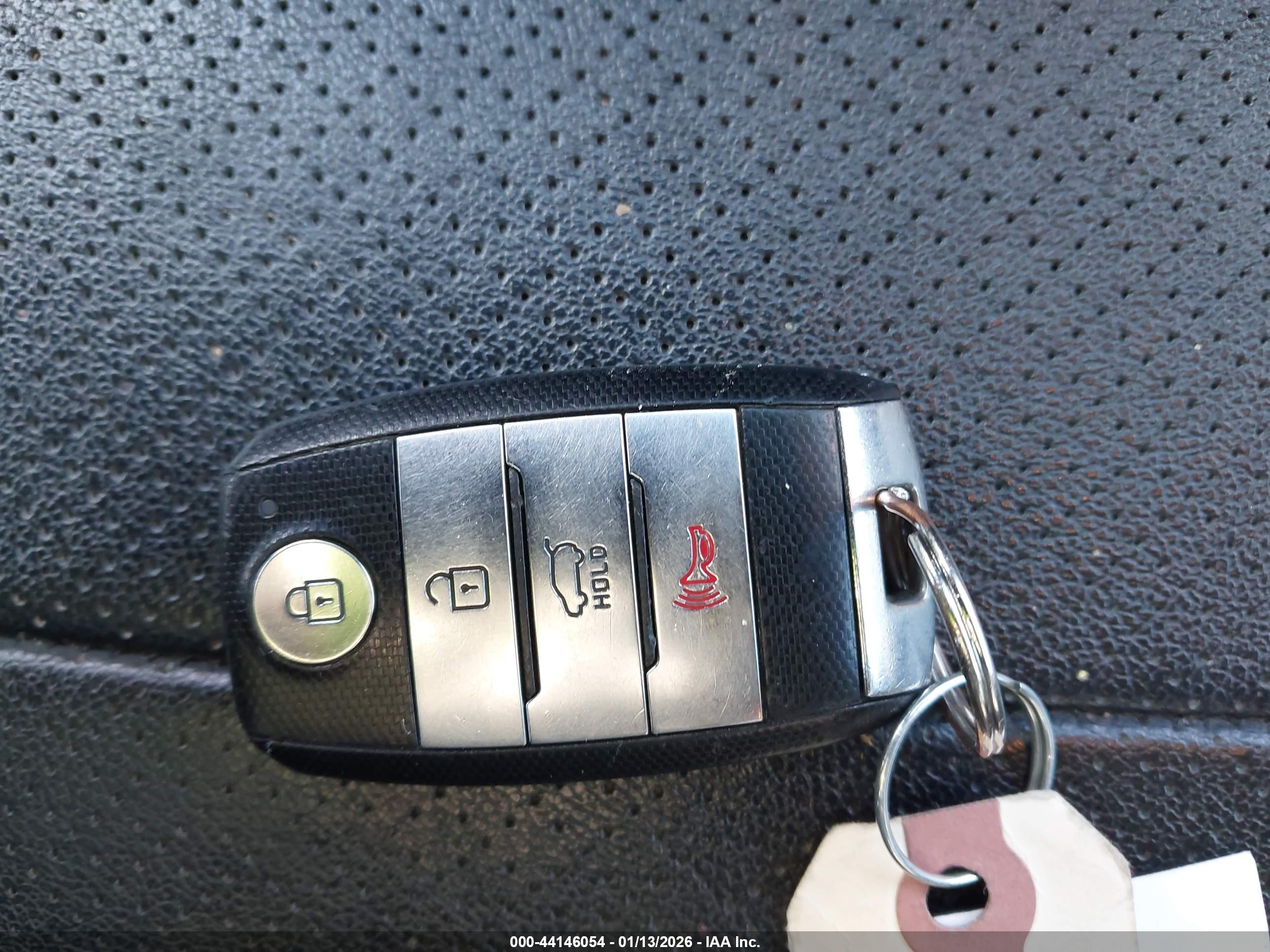 KIA SORENTO image 11