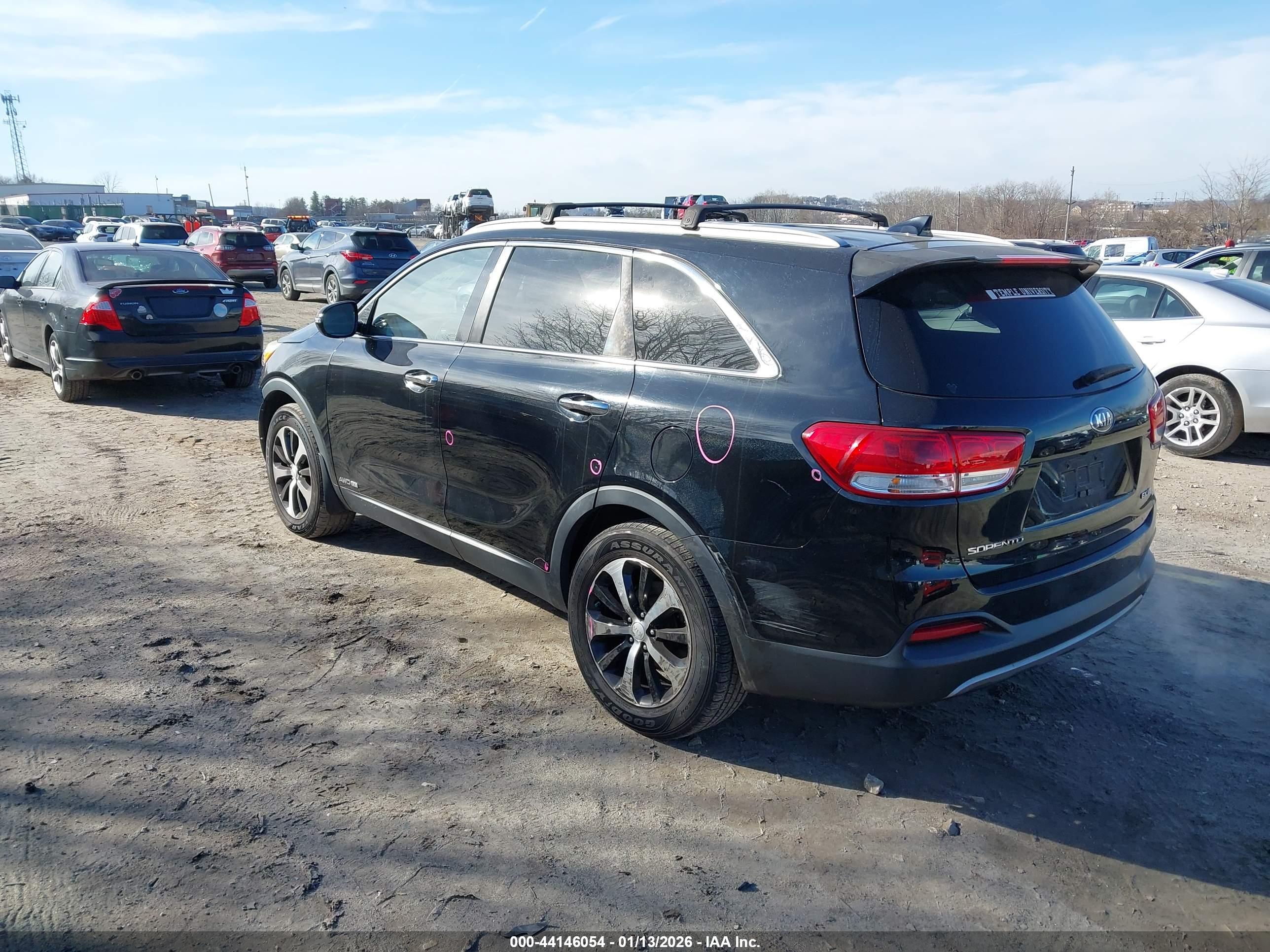 KIA SORENTO image 3