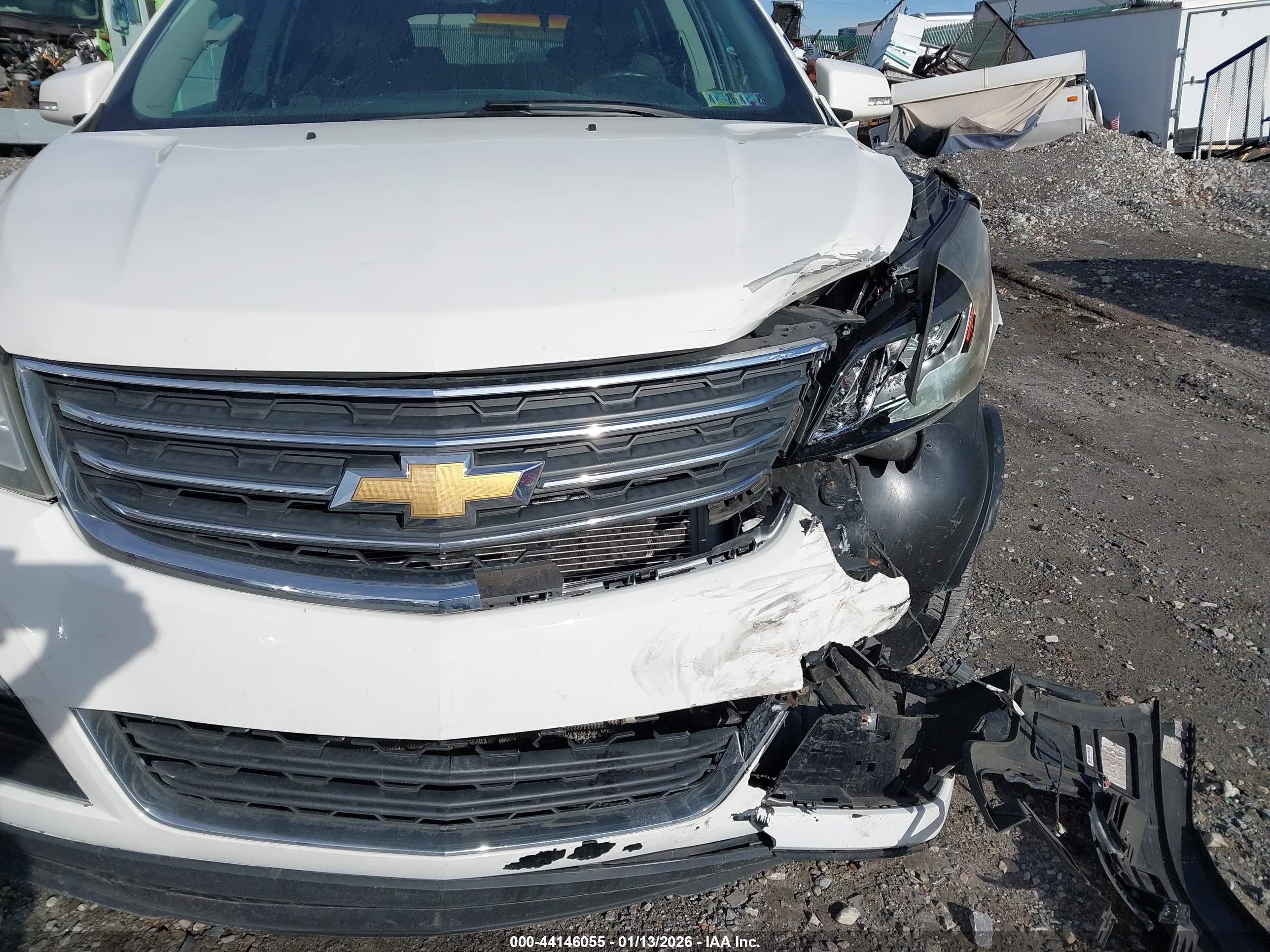 CHEVROLET TRAVERSE image 6