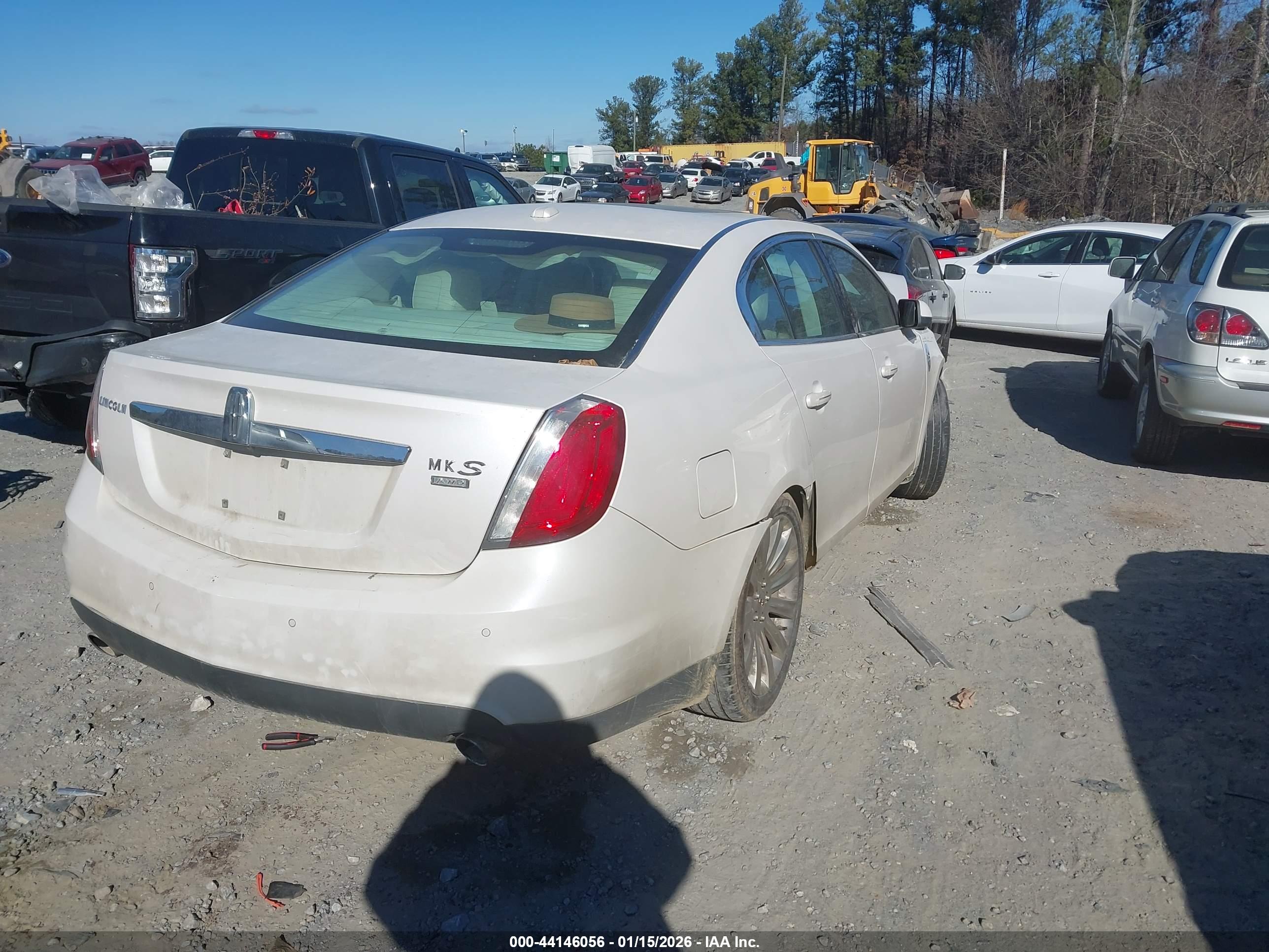 LINCOLN MKS image 4