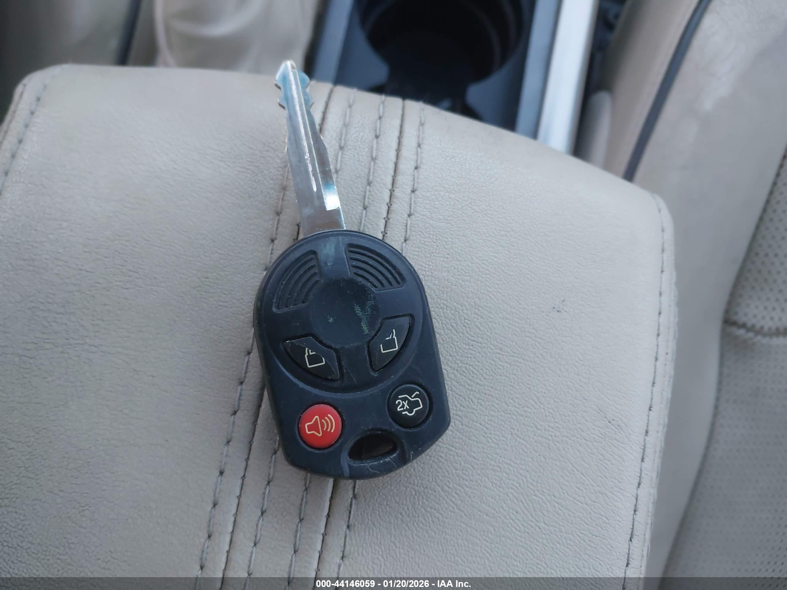 LINCOLN MKZ image 11