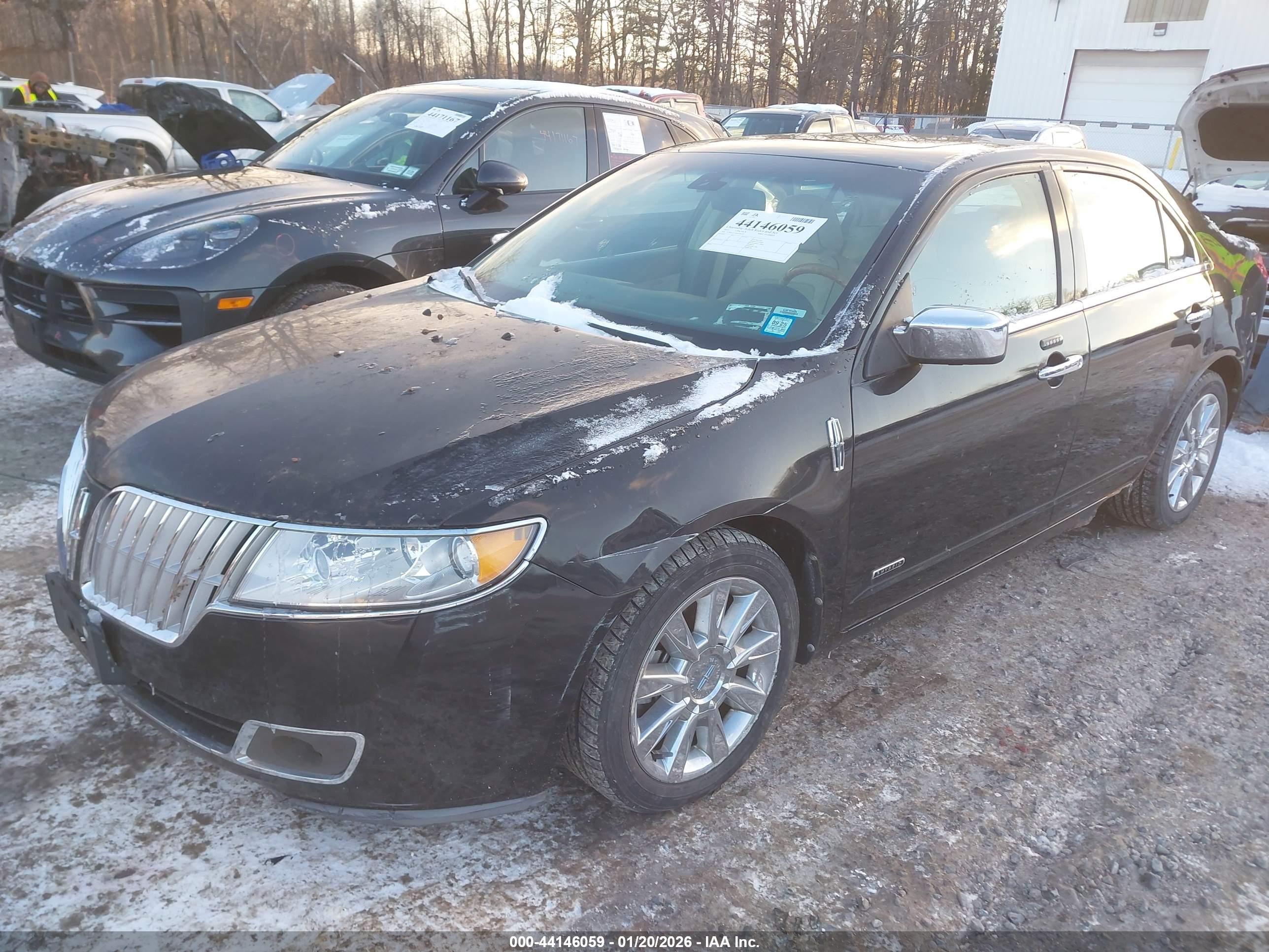 LINCOLN MKZ image 2