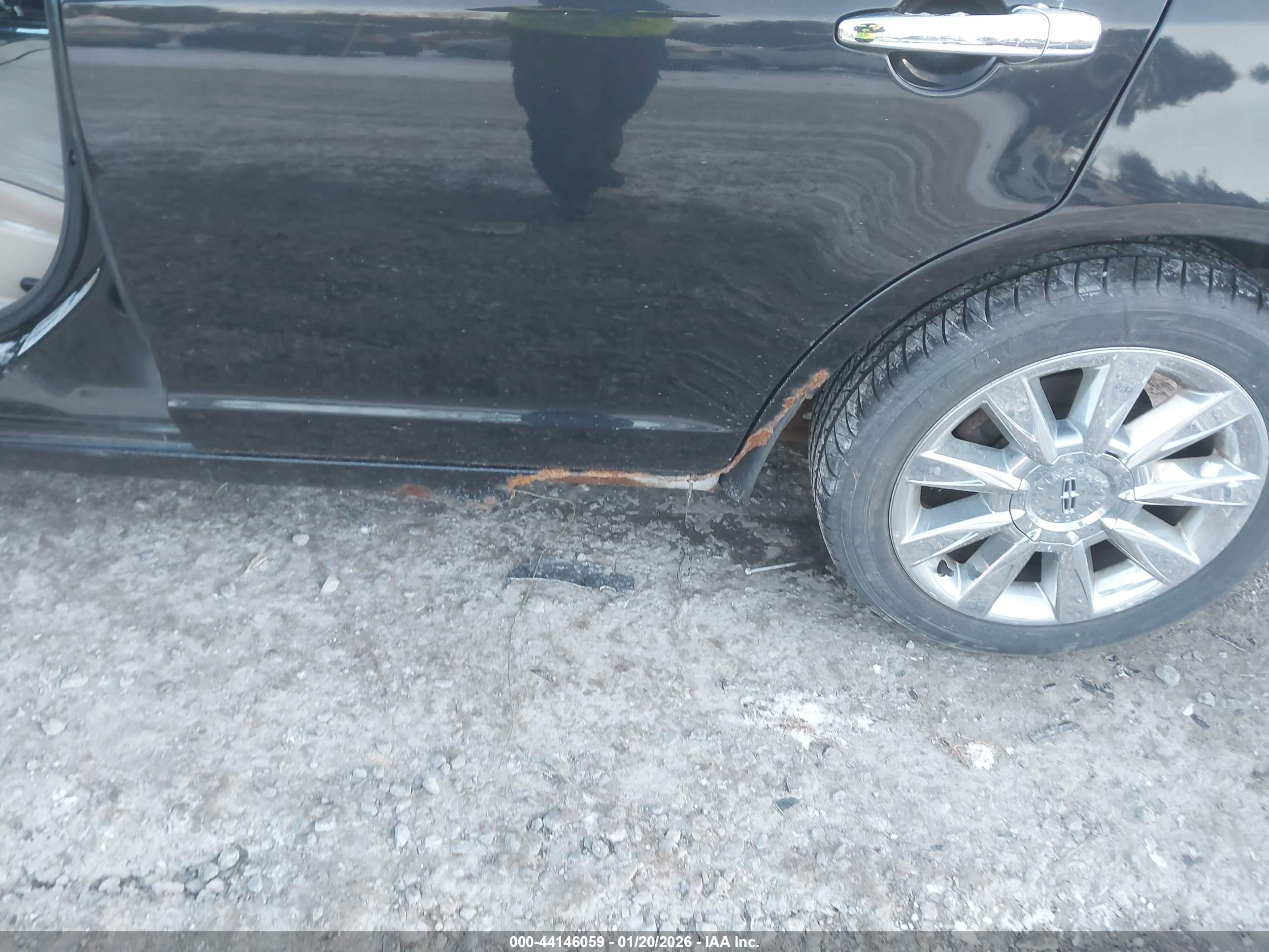 LINCOLN MKZ image 6
