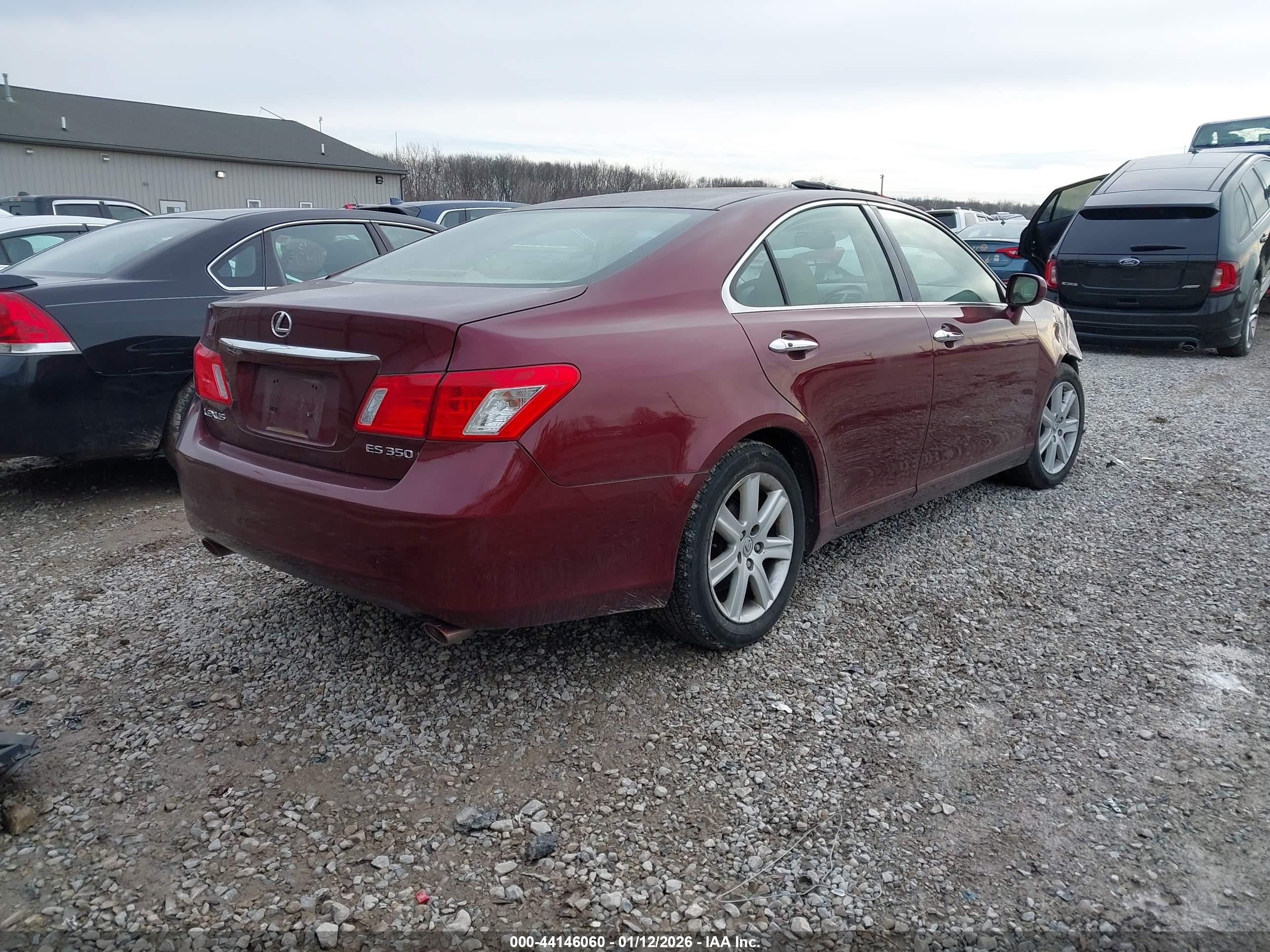 LEXUS ES image 4