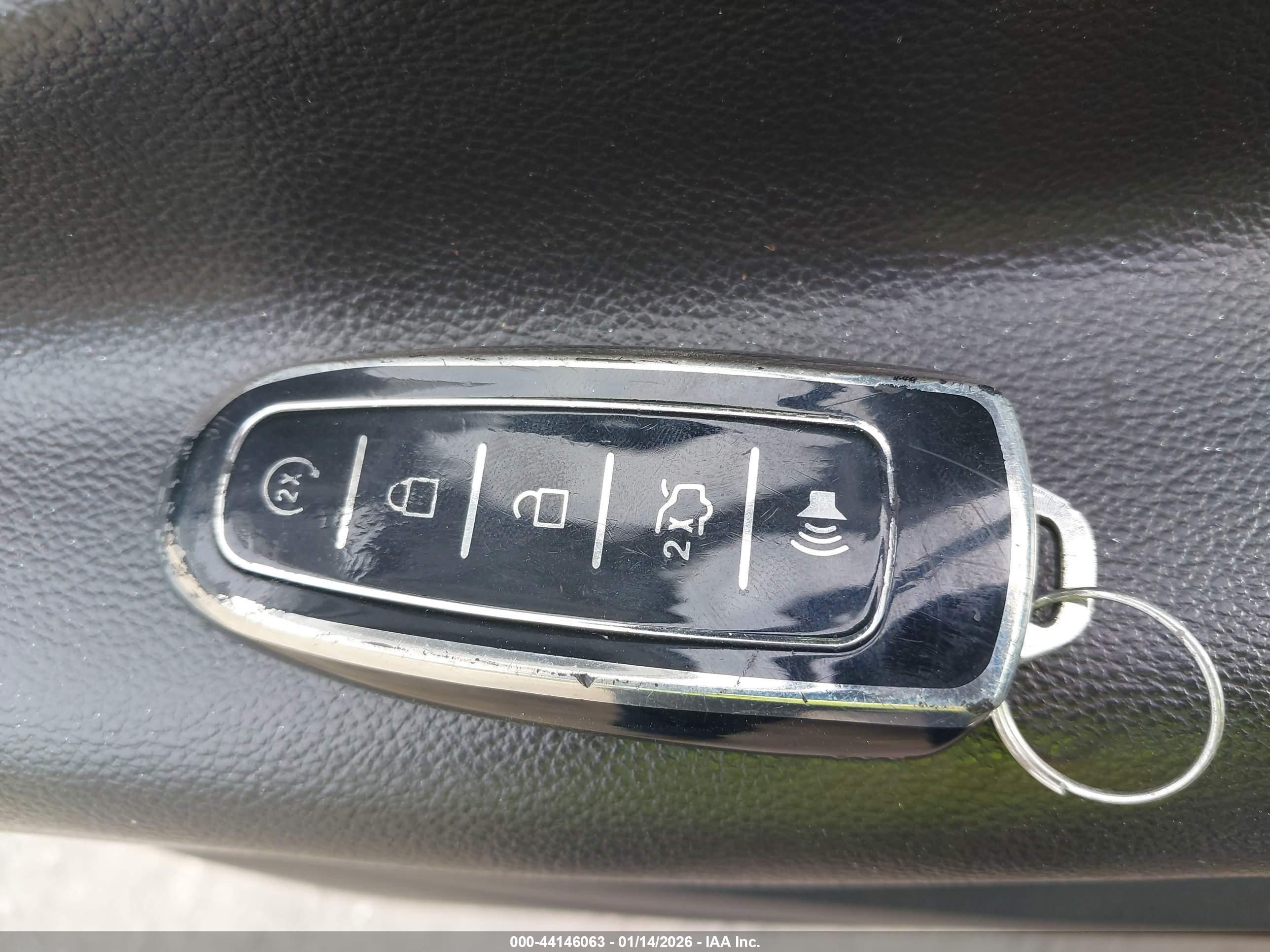 FORD ESCAPE image 11