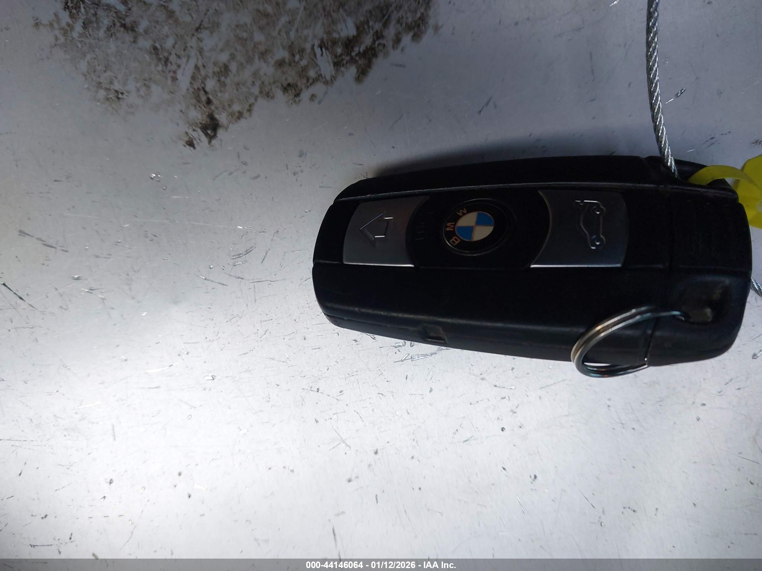 BMW 335D image 11