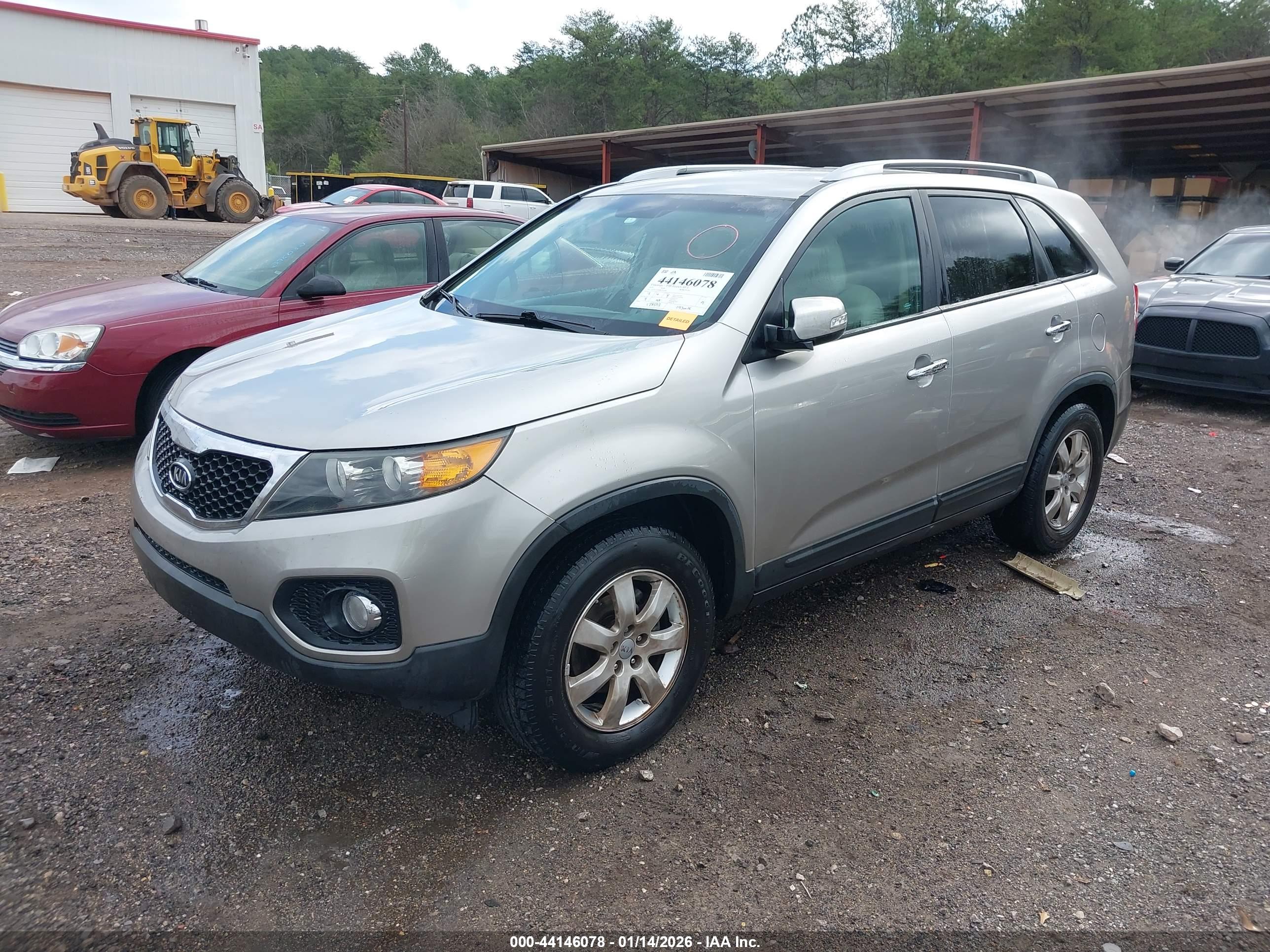 KIA SORENTO image 2