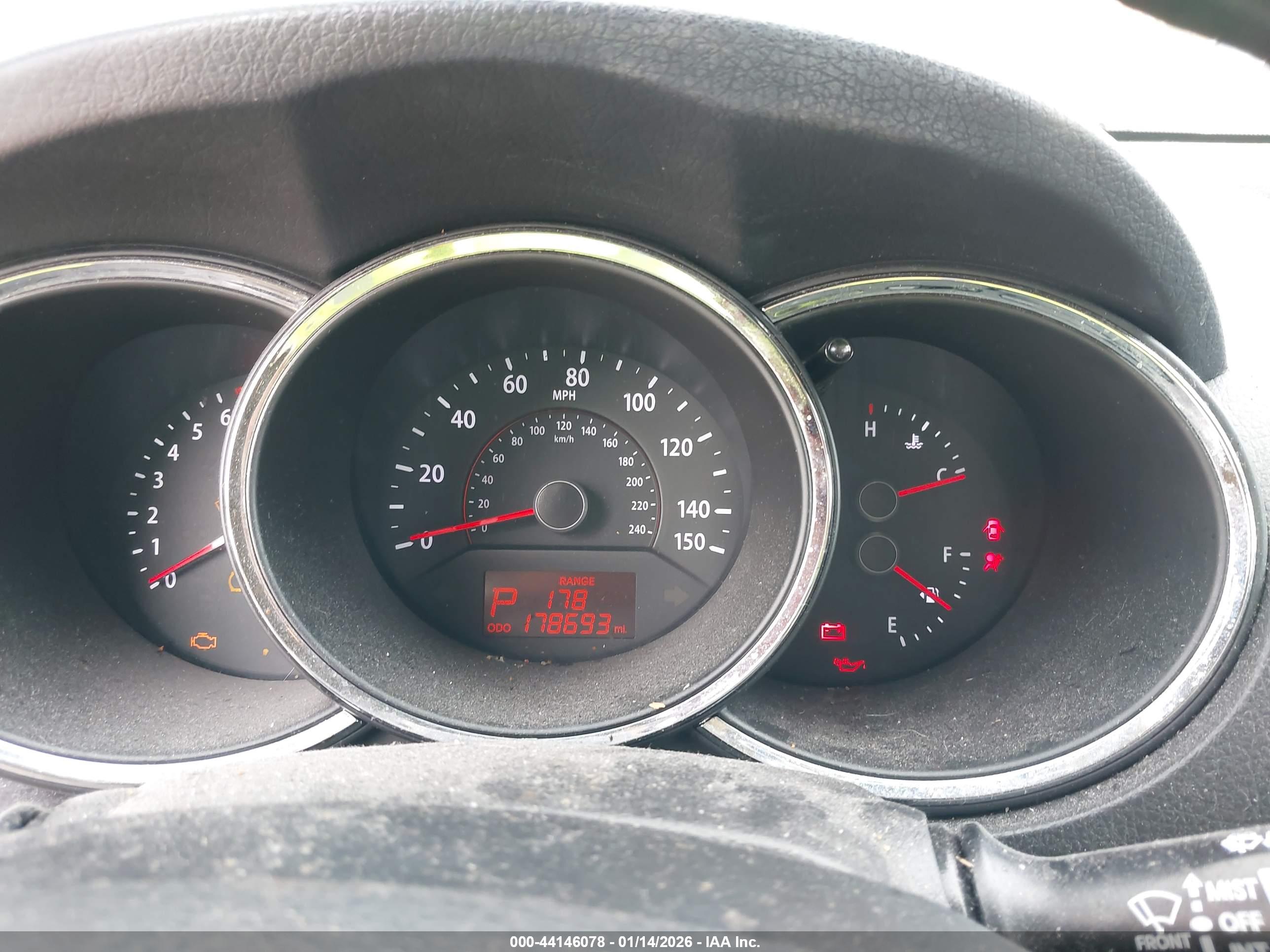 KIA SORENTO image 7