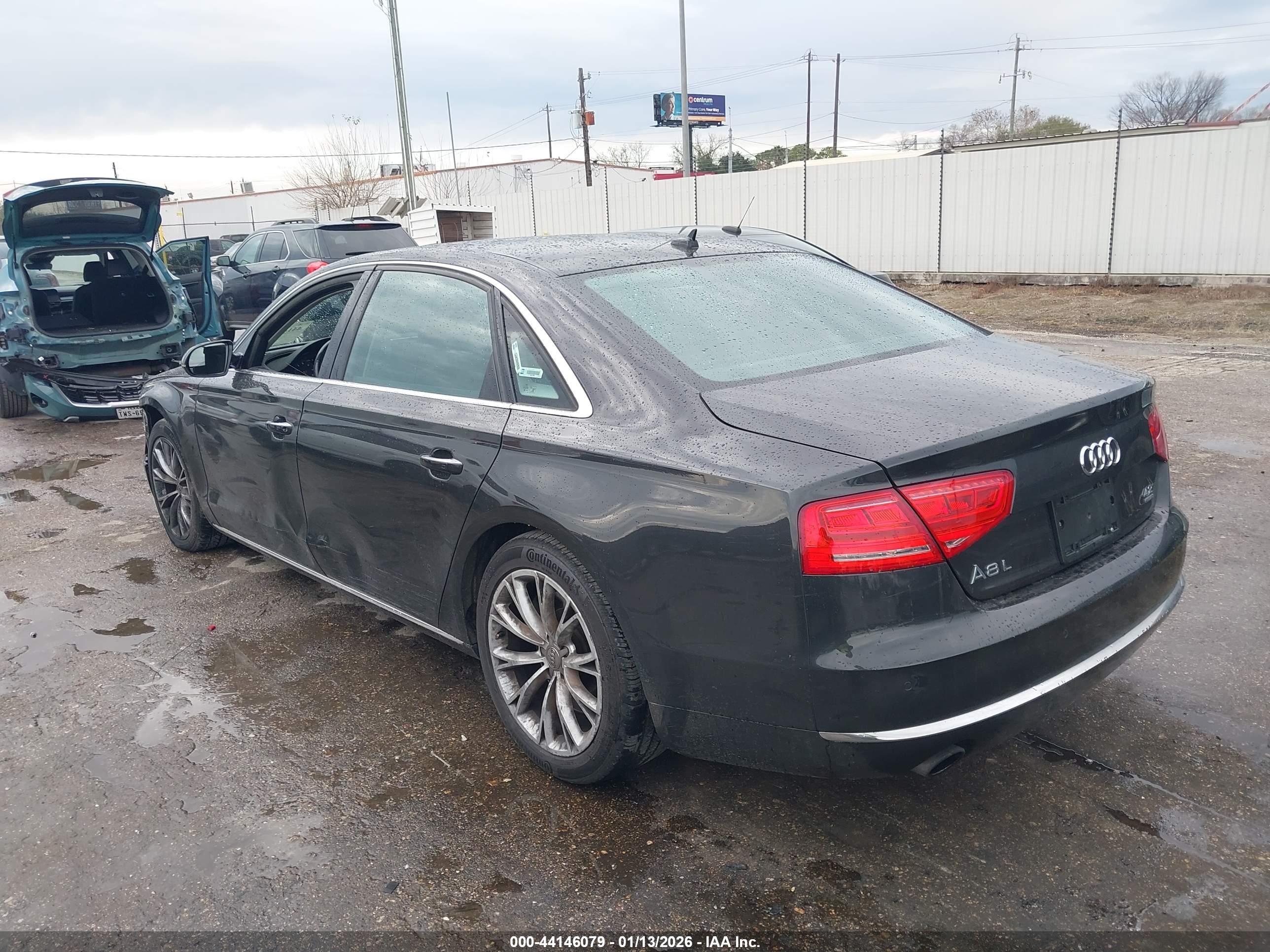 AUDI A8 image 3