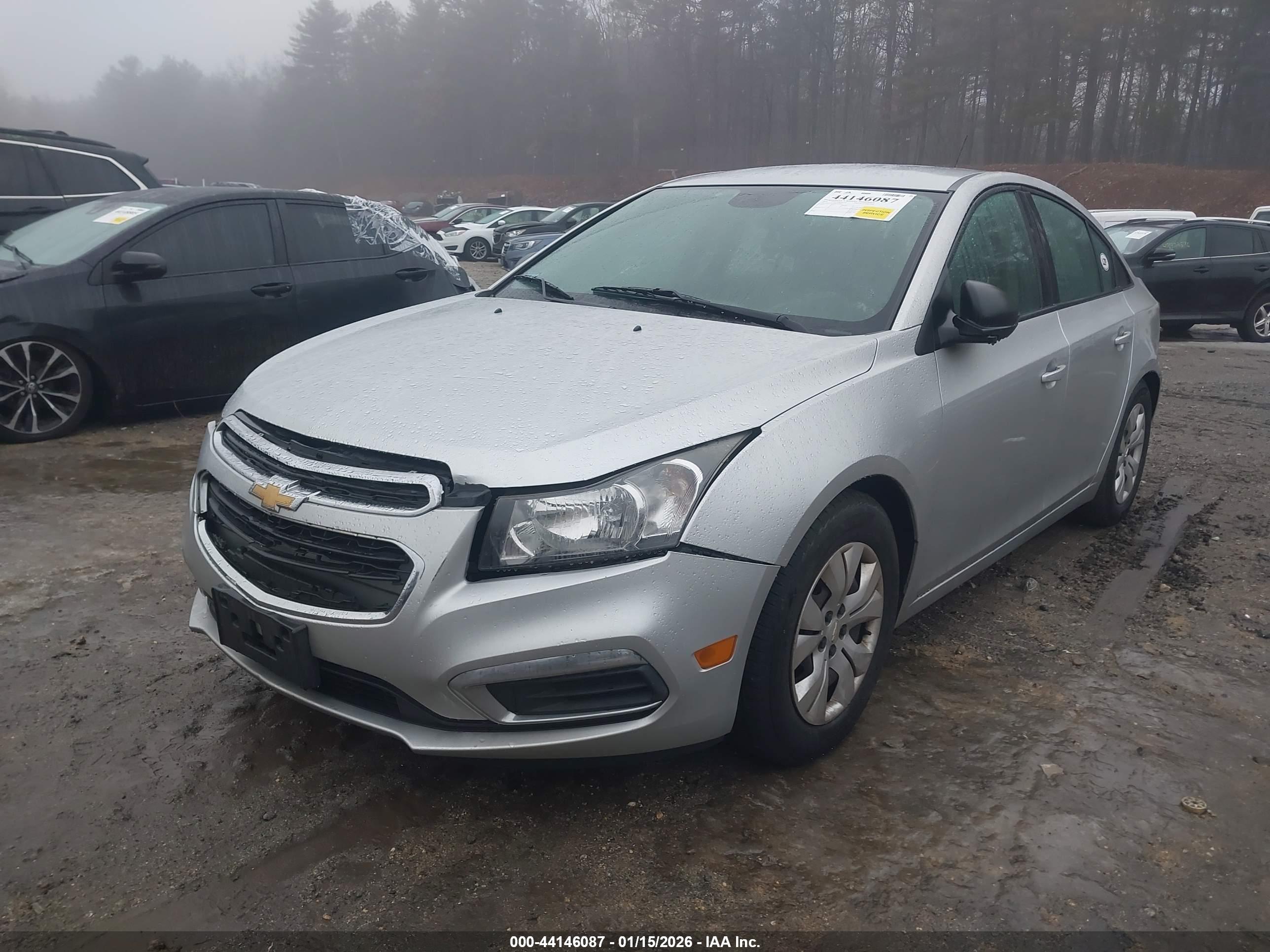 CHEVROLET CRUZE image 2