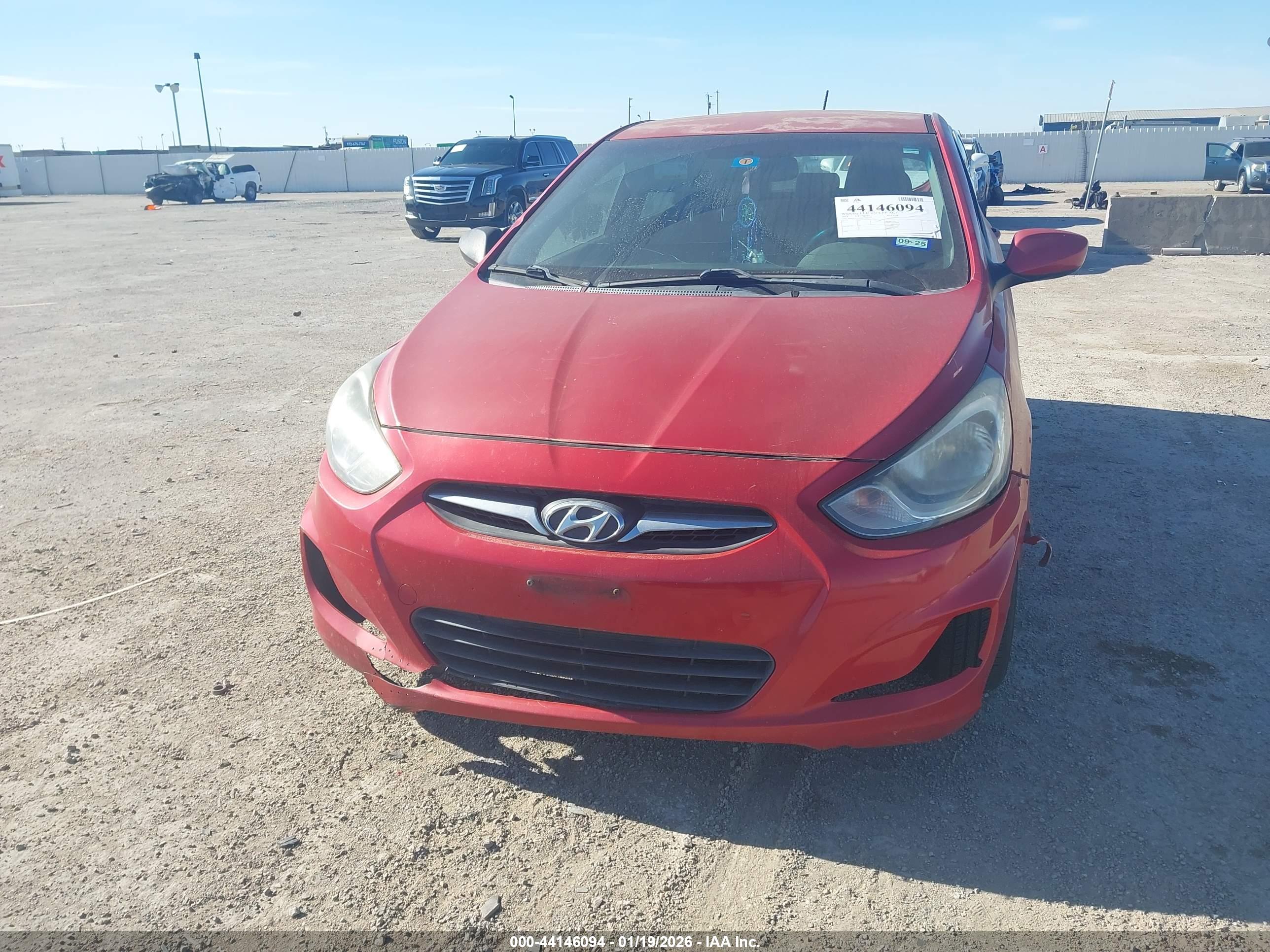 HYUNDAI ACCENT image 6