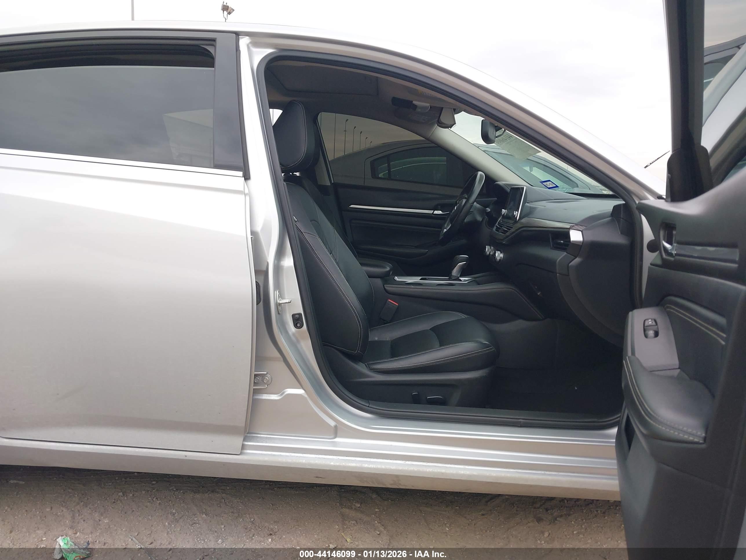NISSAN ALTIMA image 5
