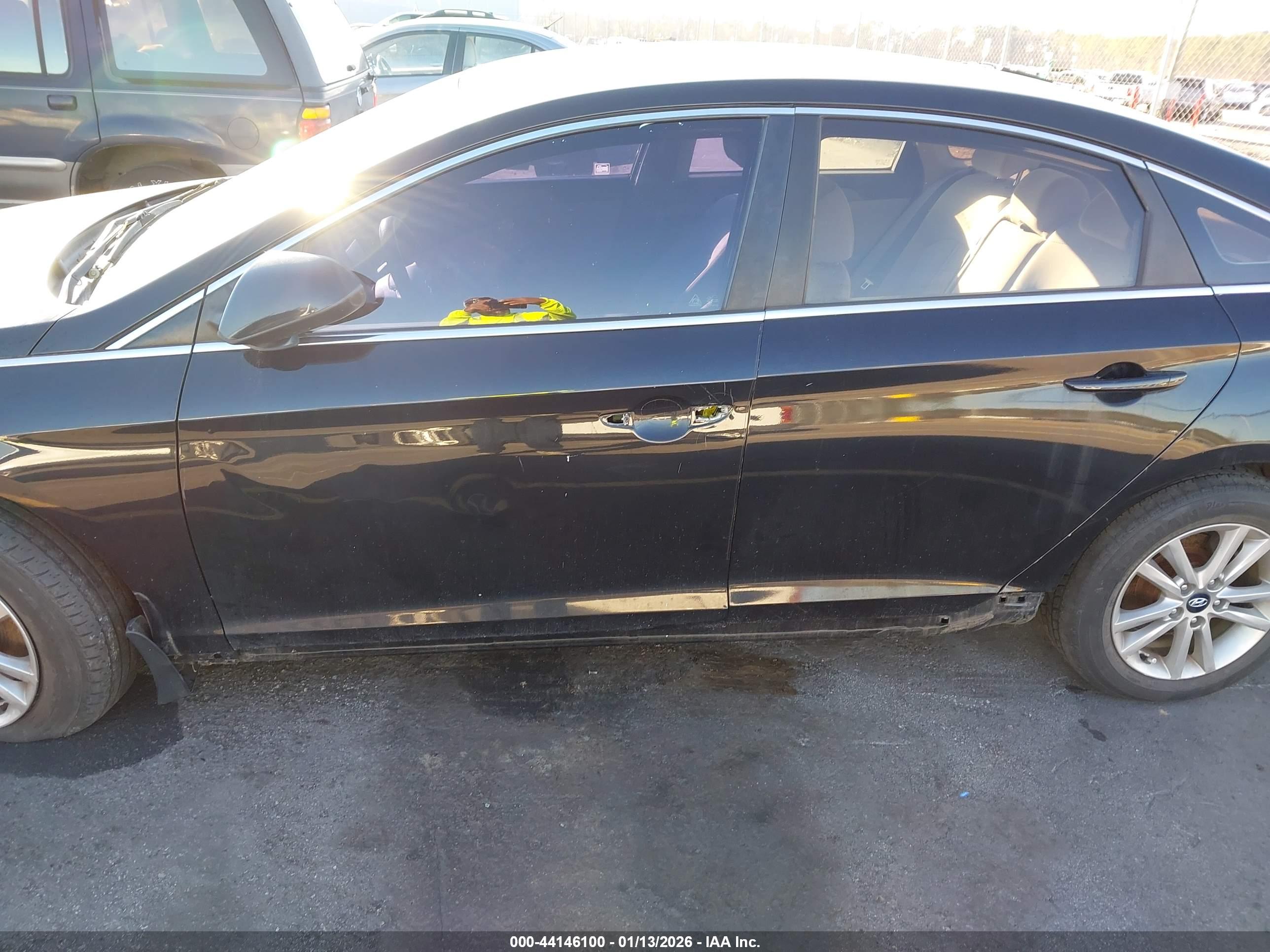 HYUNDAI SONATA image 6