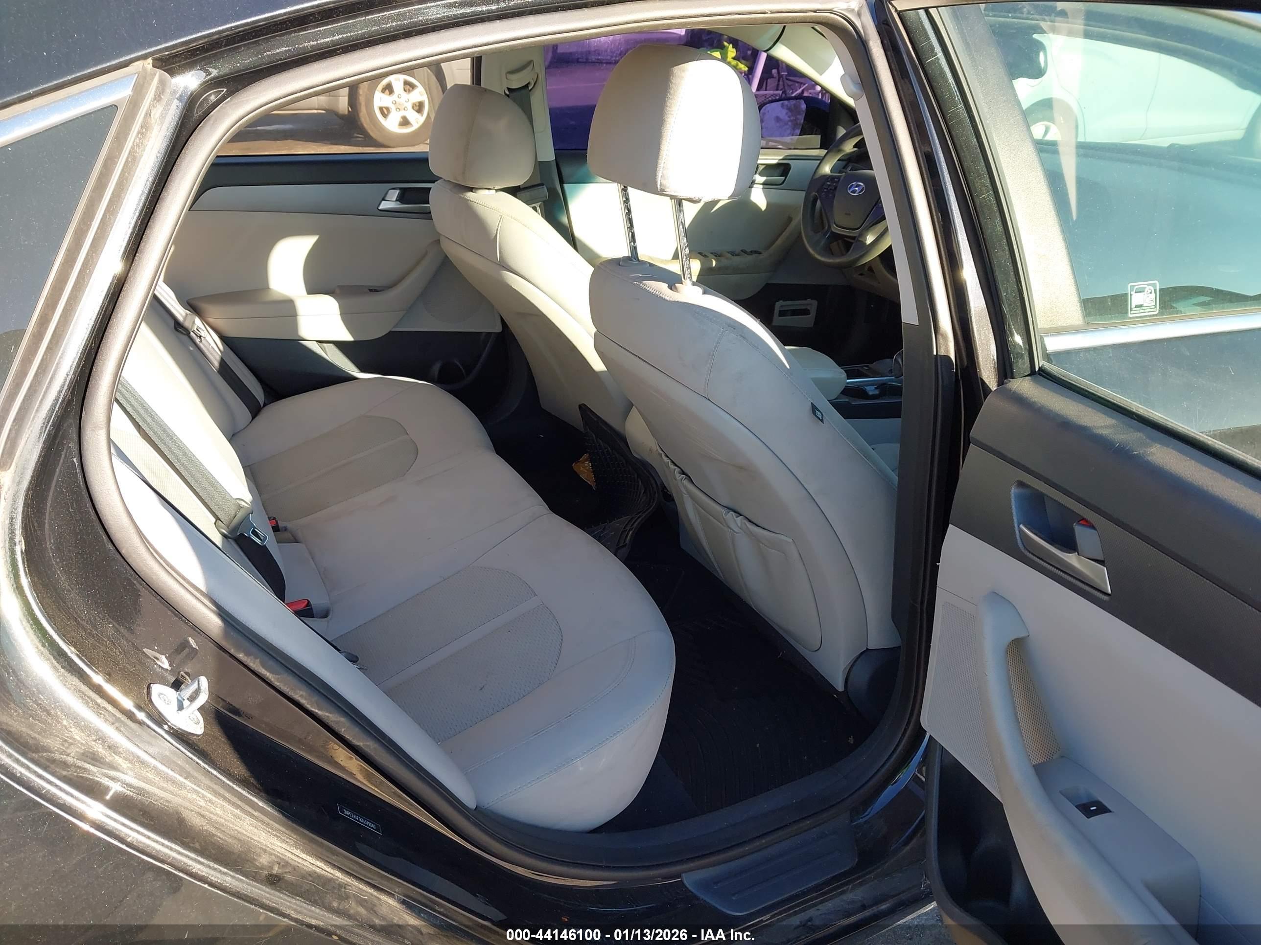 HYUNDAI SONATA image 8