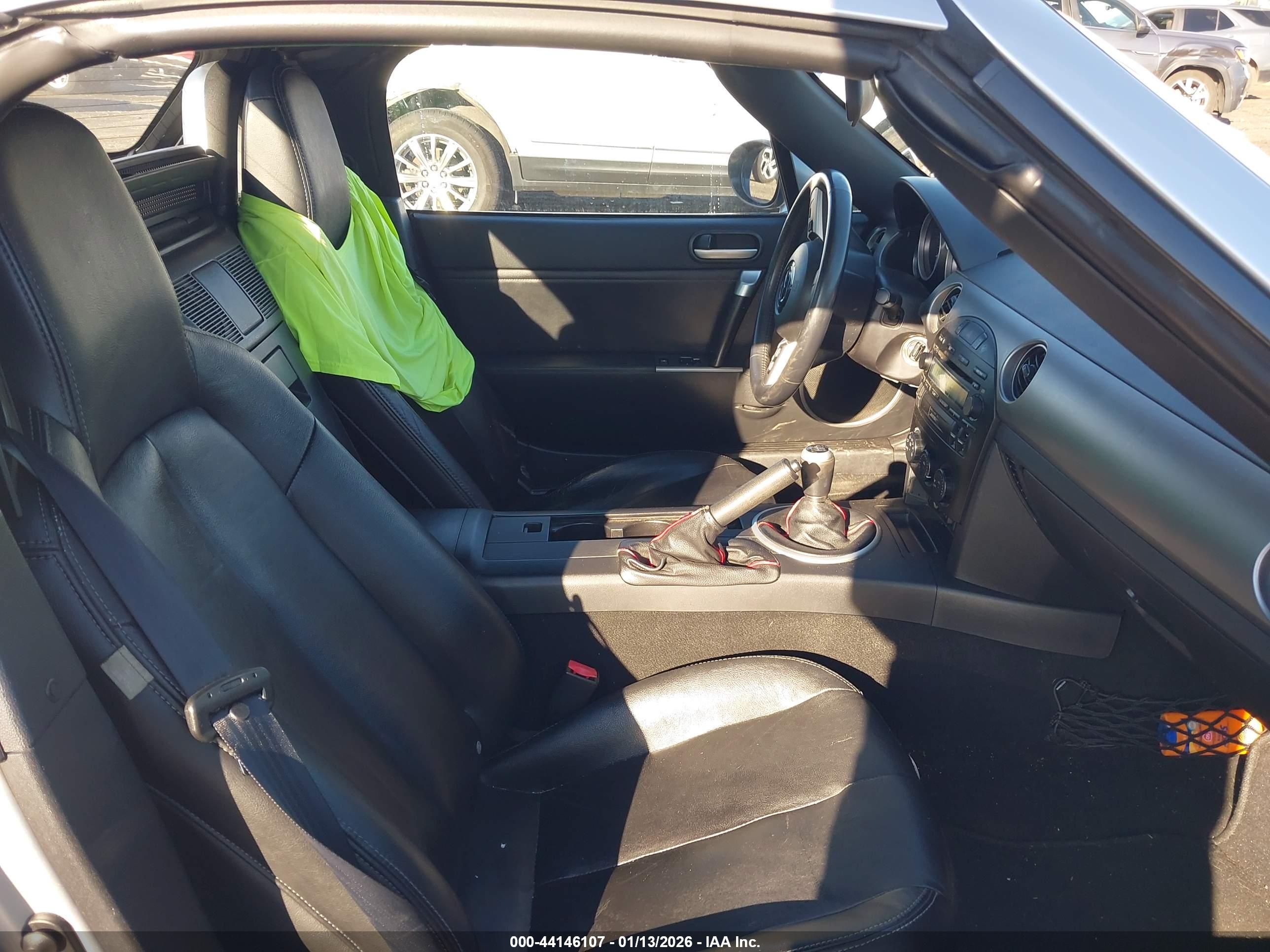 MAZDA MX-5 image 5