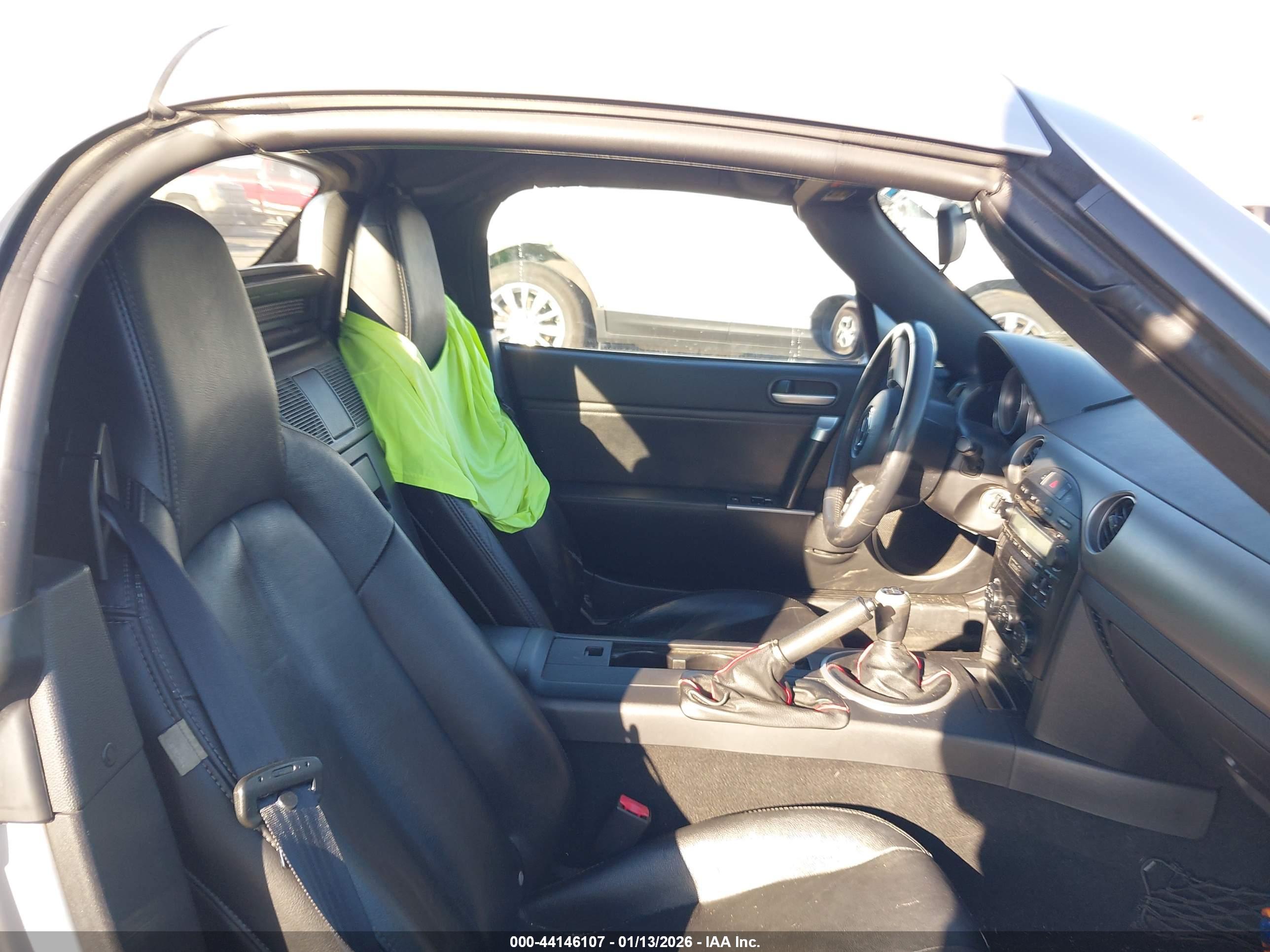 MAZDA MX-5 image 8