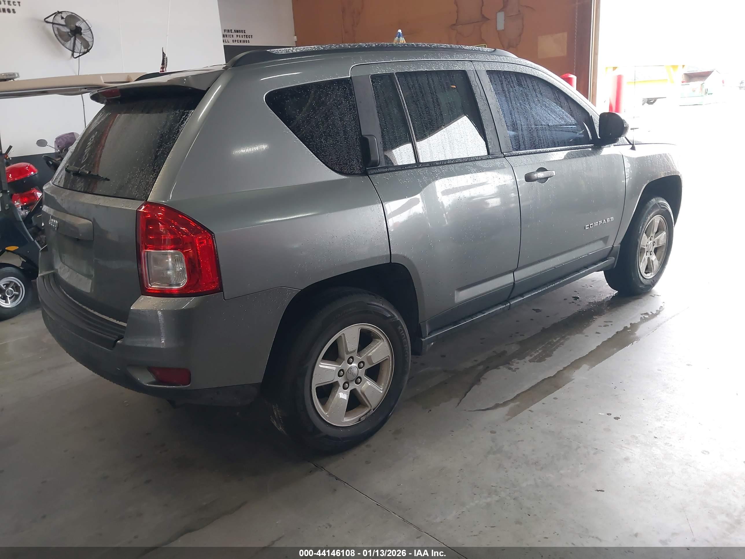JEEP COMPASS image 4