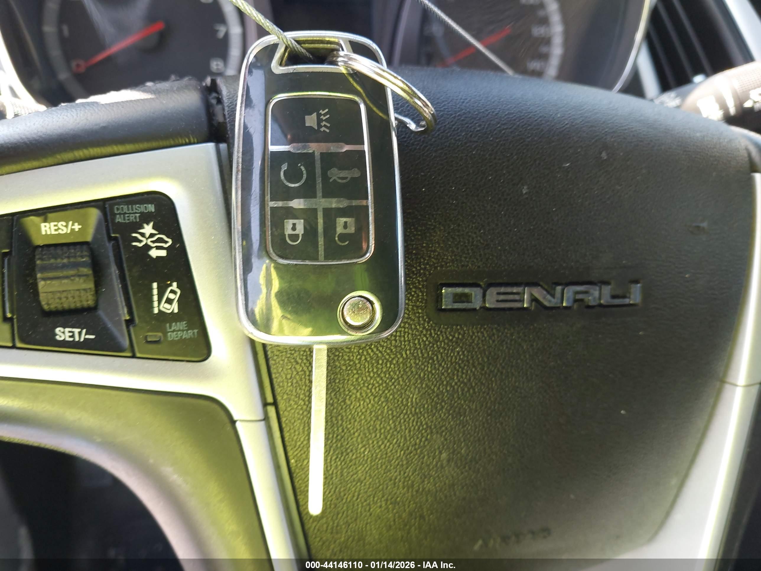 GMC TERRAIN image 11