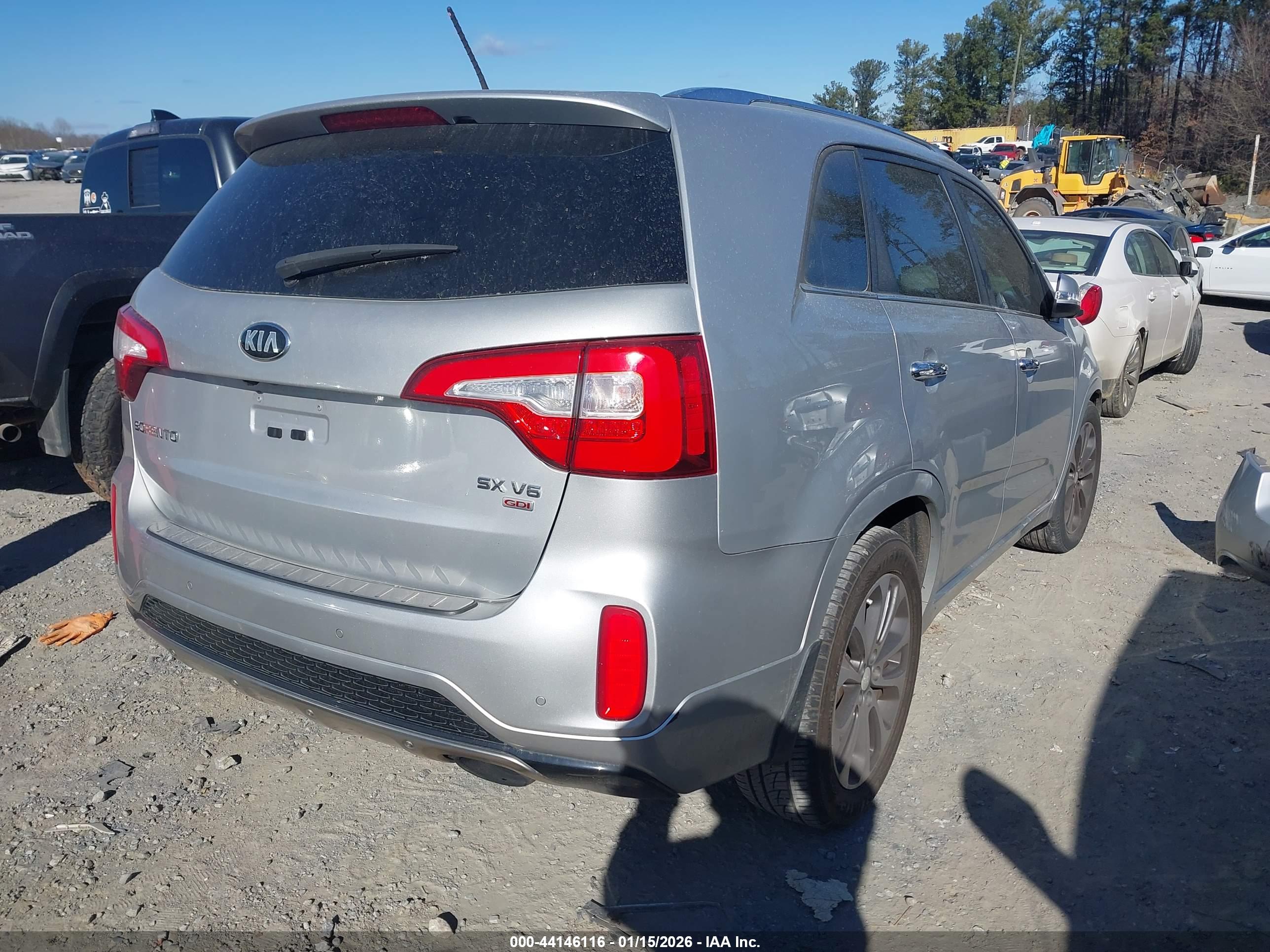 KIA SORENTO image 4