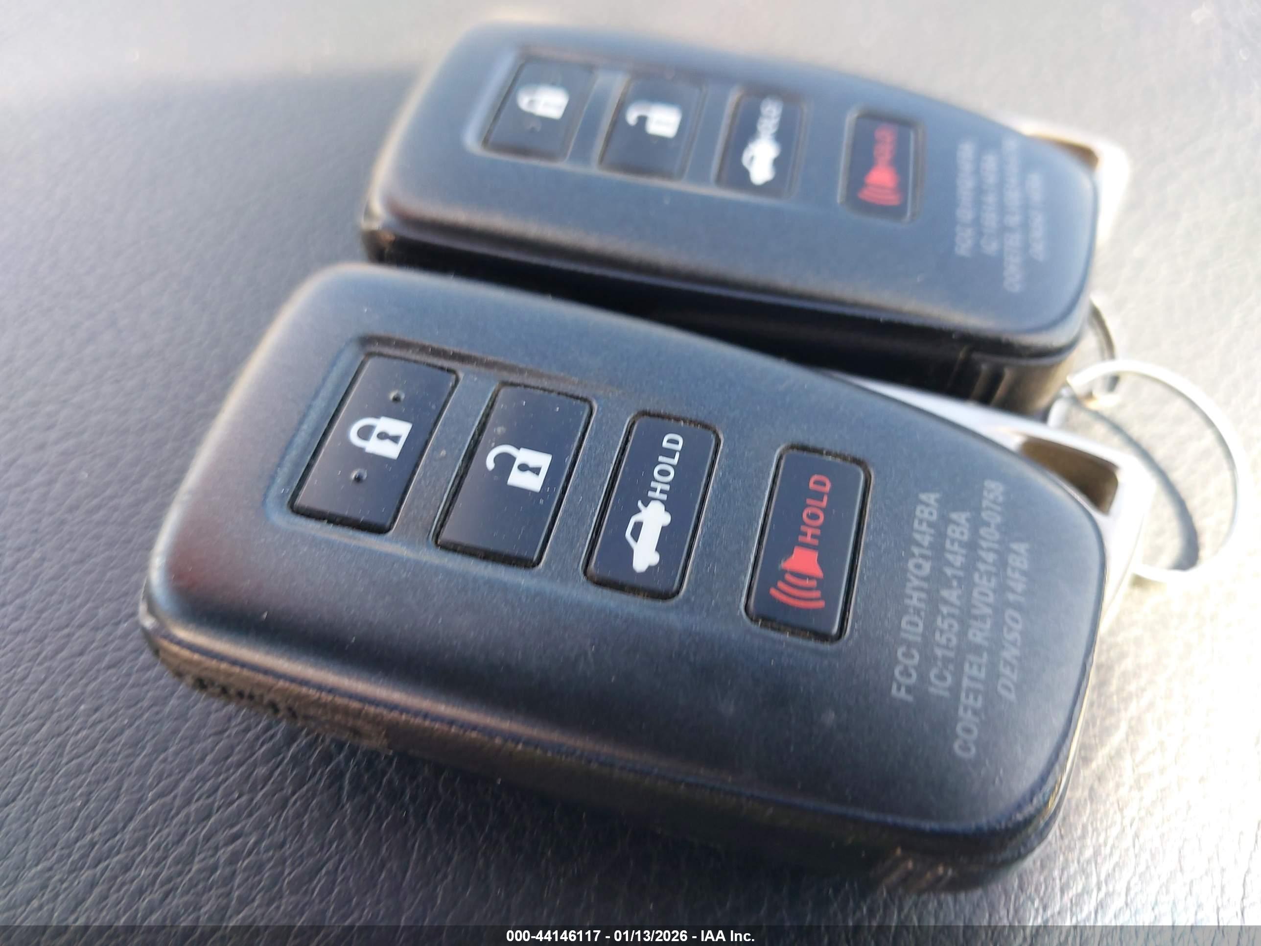 LEXUS ES image 11