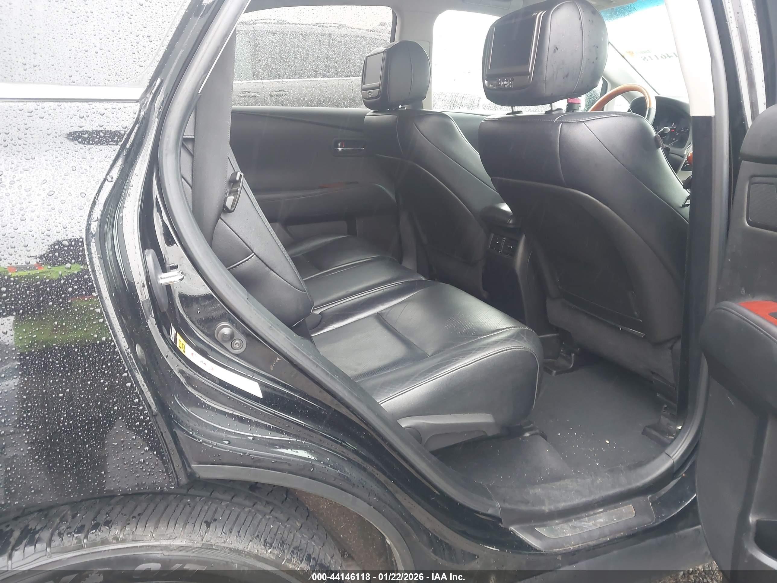 LEXUS RX image 8