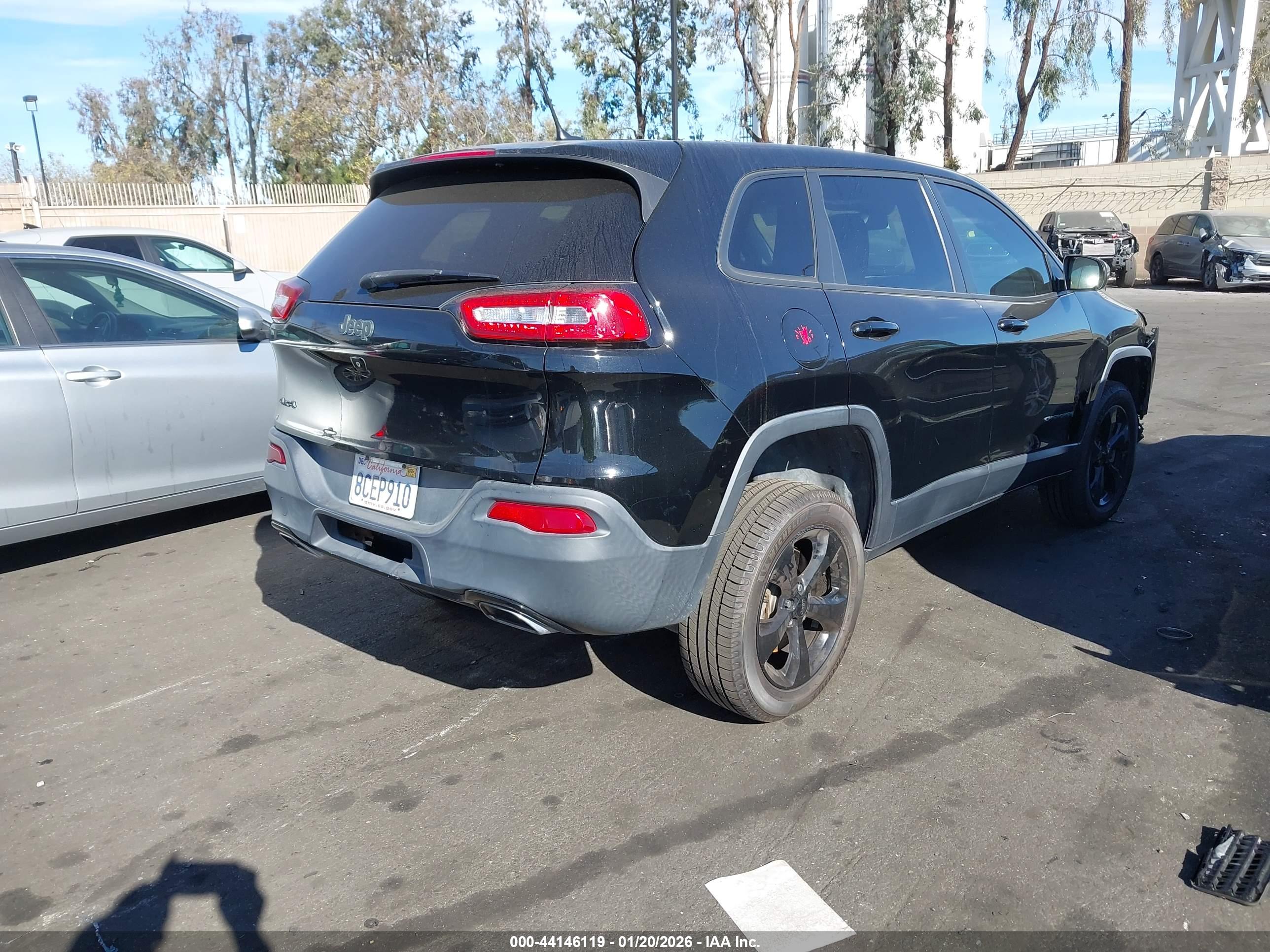 JEEP CHEROKEE image 4