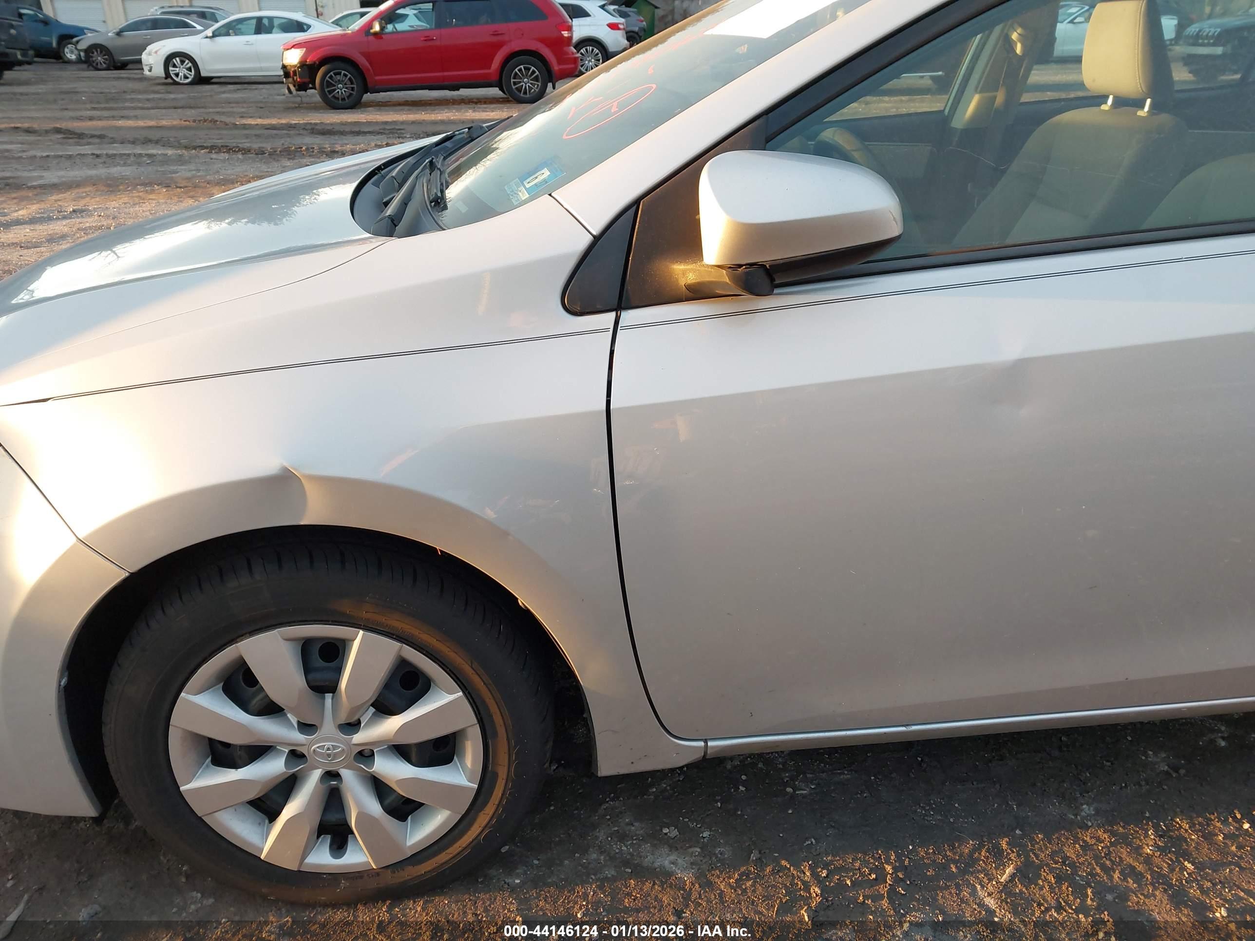 TOYOTA COROLLA image 6