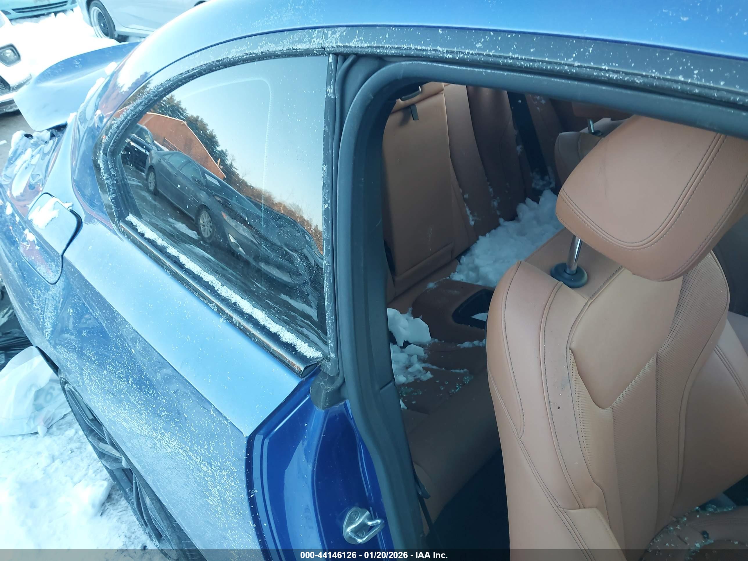 BMW M240 image 8