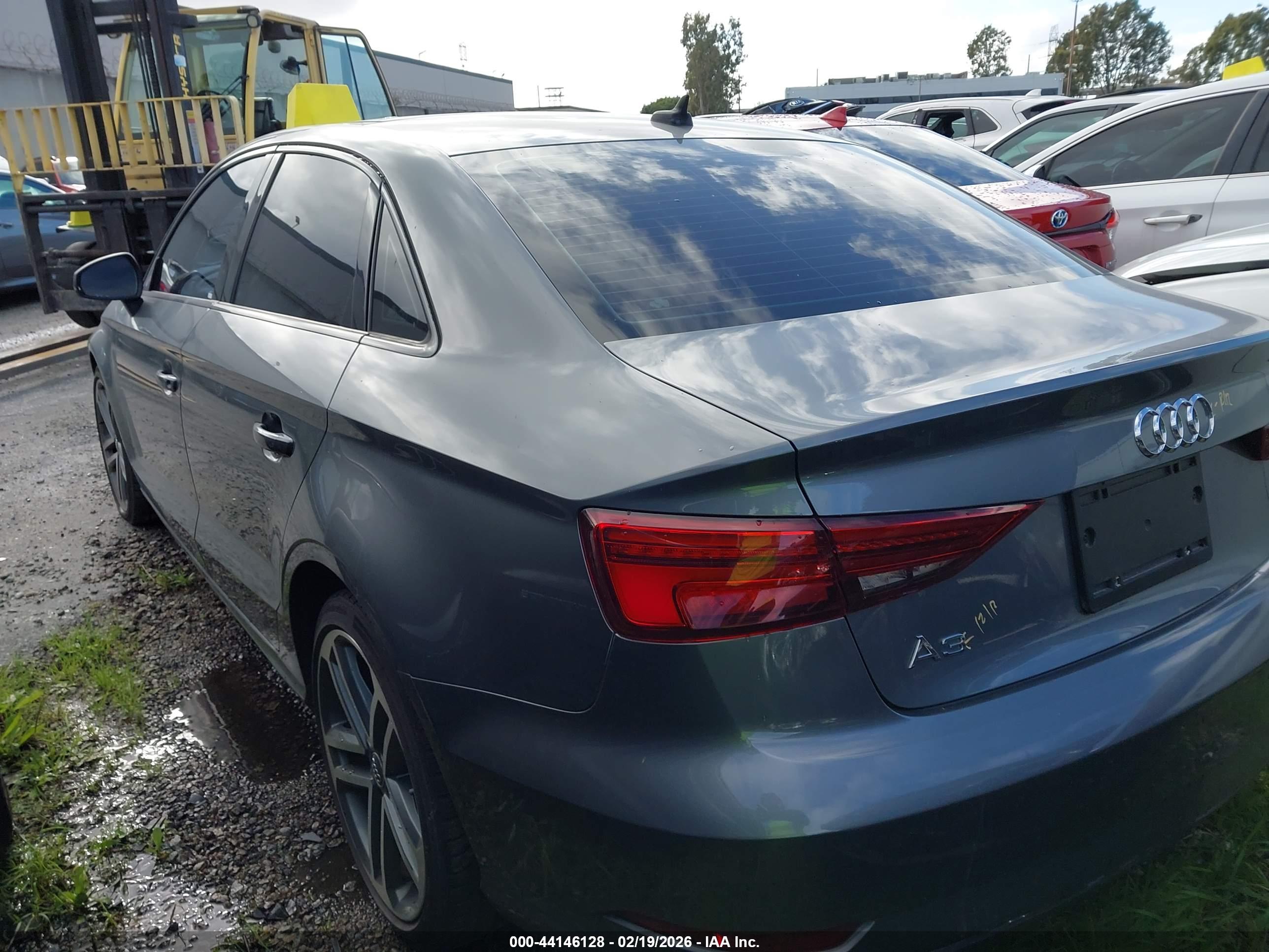 AUDI A3 image 3