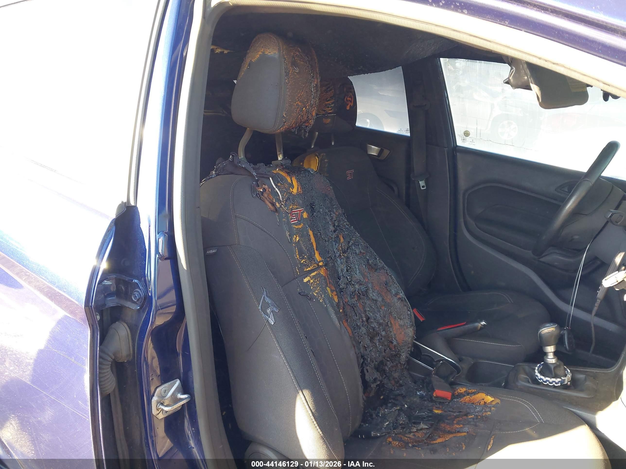FORD FIESTA image 6