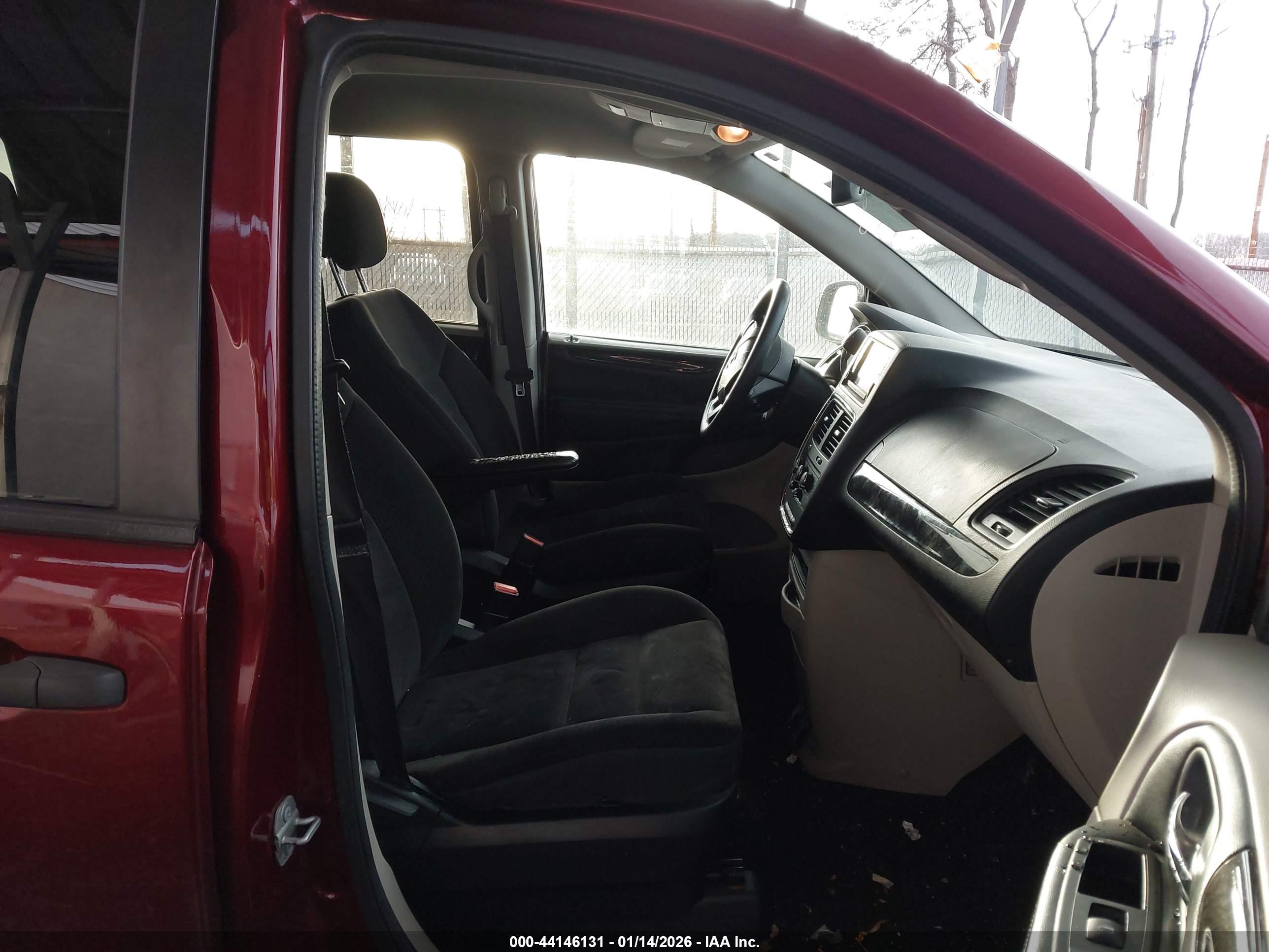 DODGE GRAND image 5