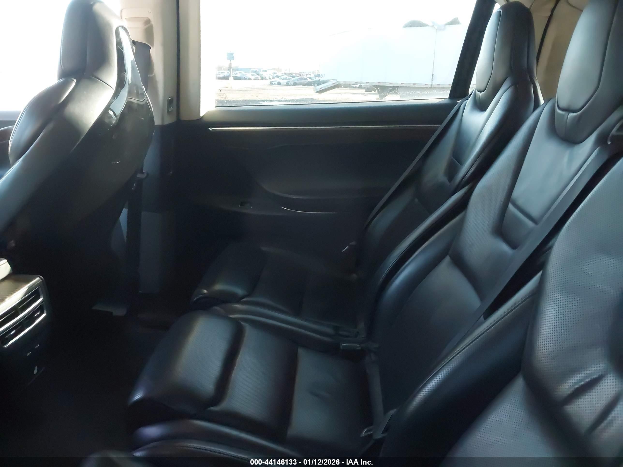 TESLA MODEL image 8