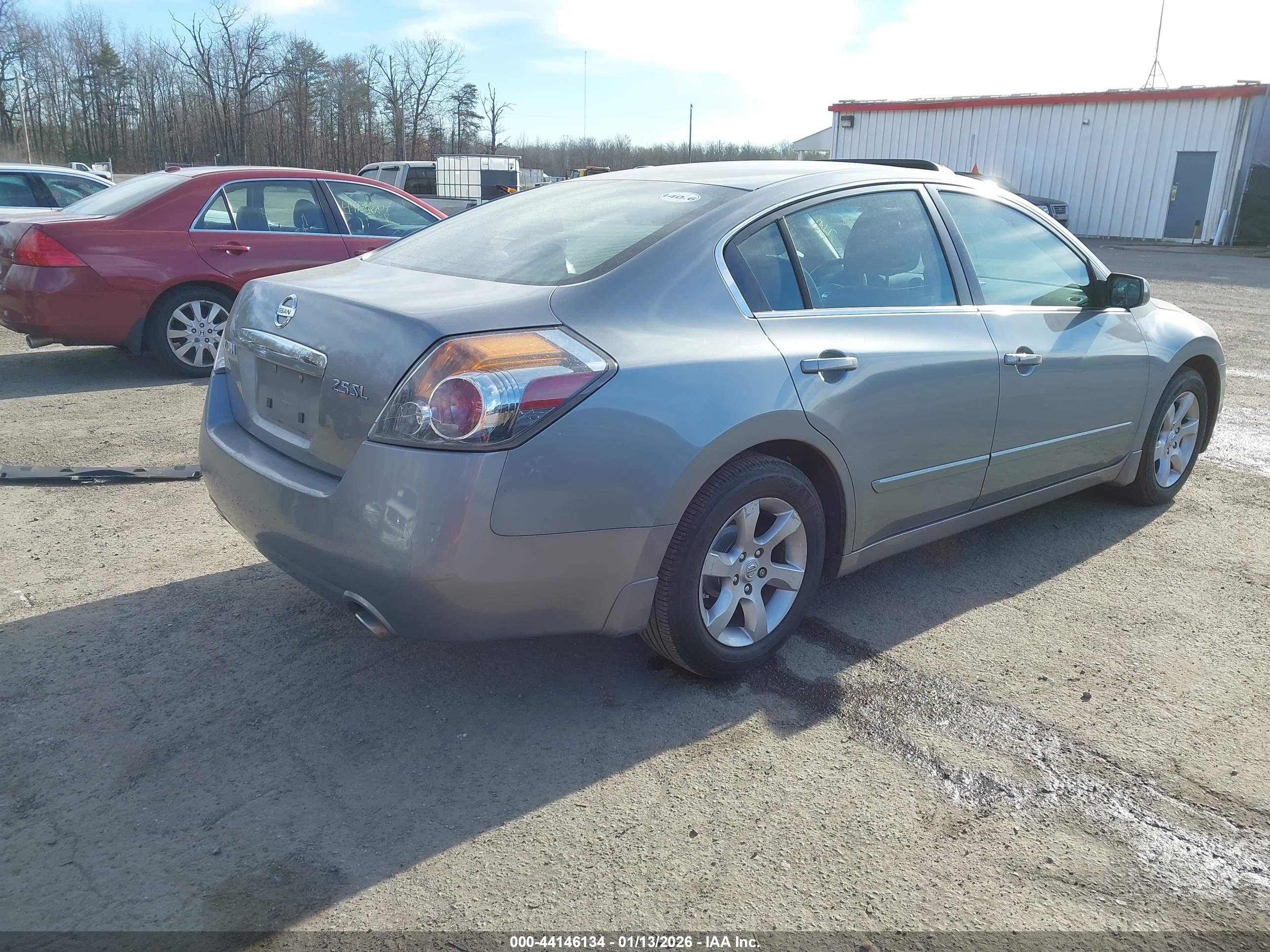NISSAN ALTIMA image 4