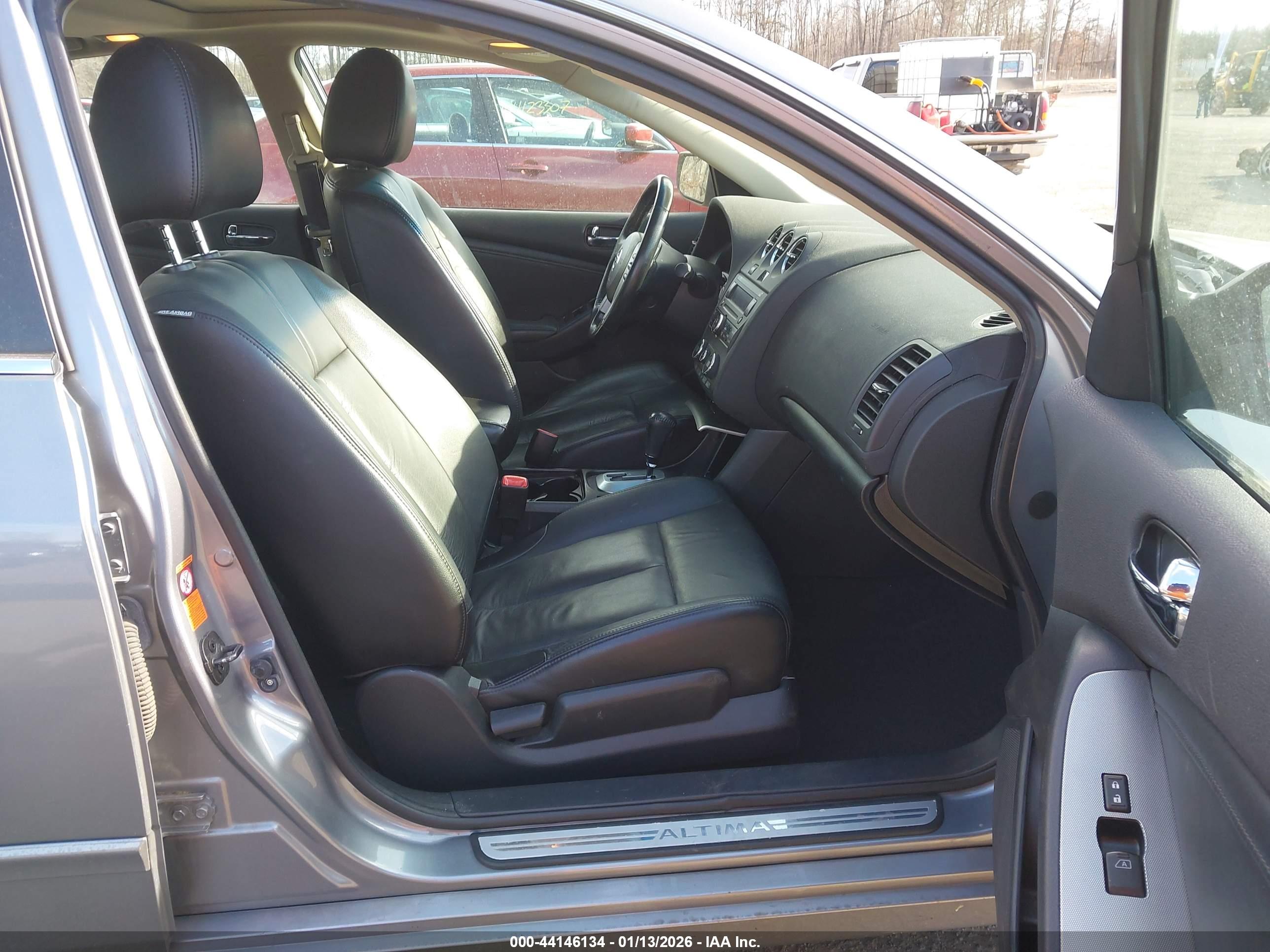 NISSAN ALTIMA image 5