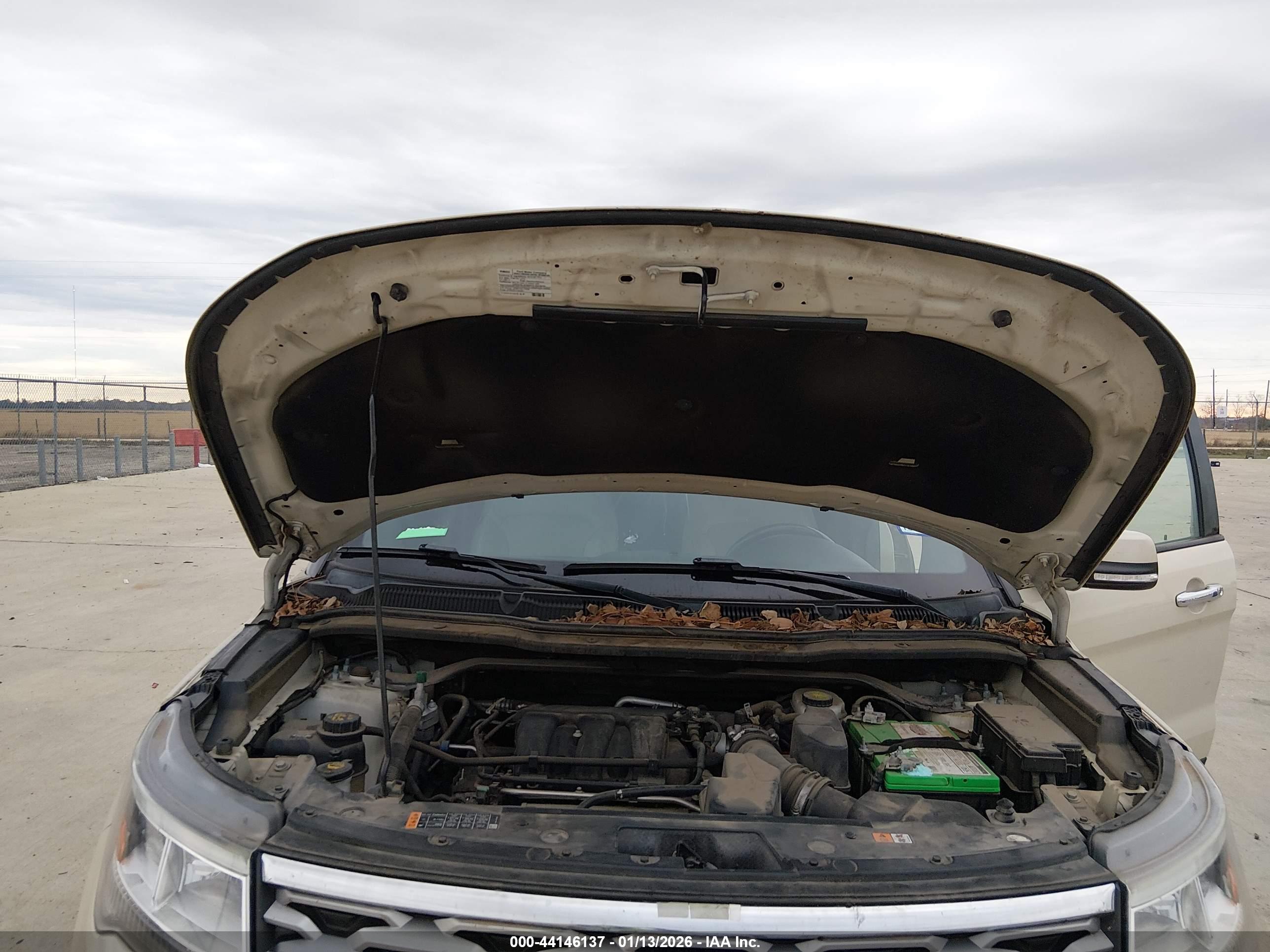FORD EXPLORER image 10
