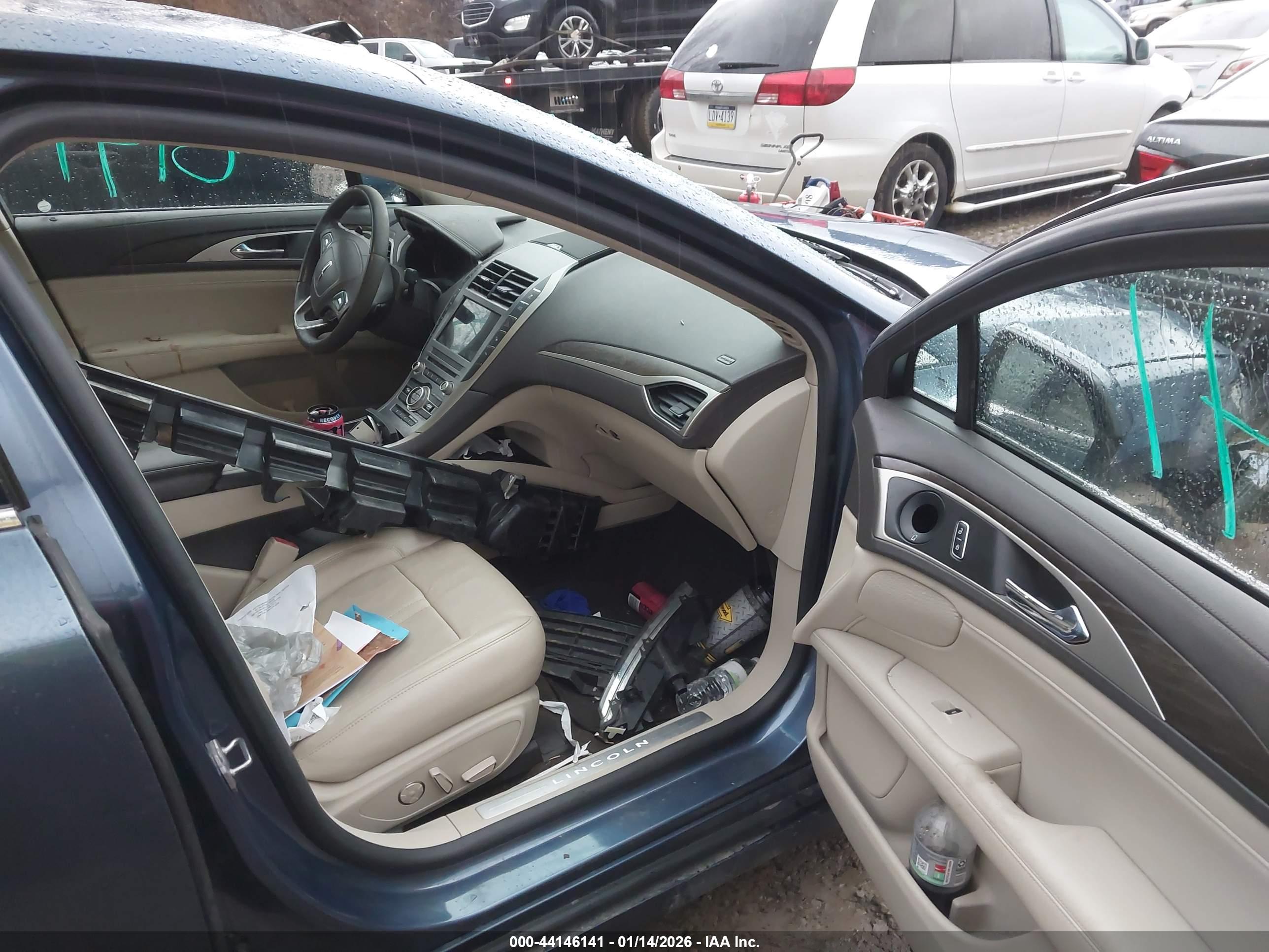 LINCOLN MKZ image 5