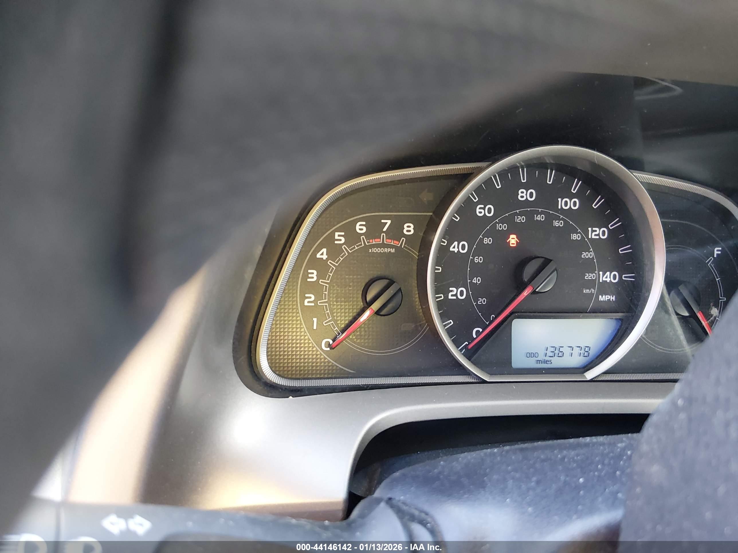 TOYOTA RAV4 image 7