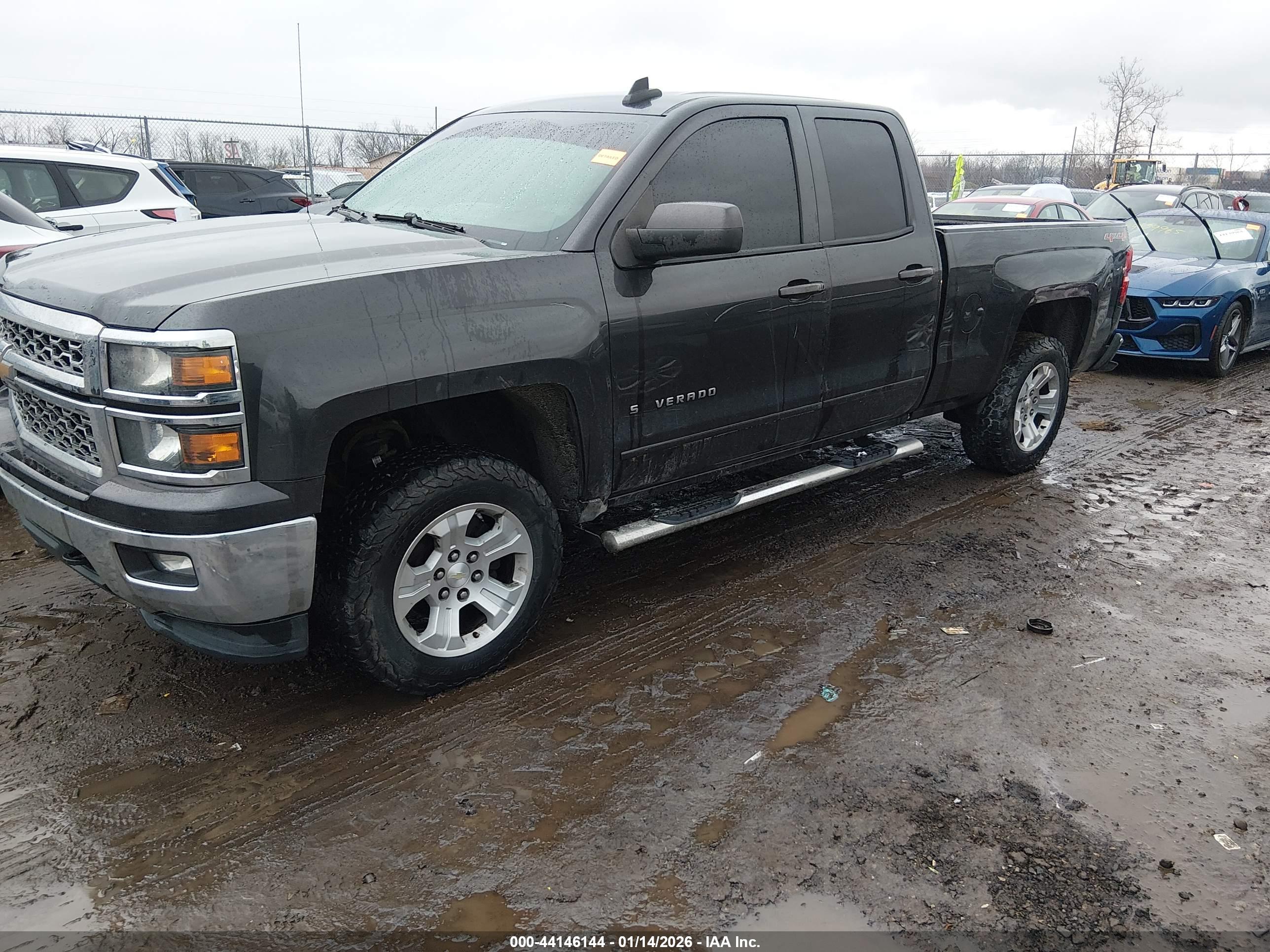 CHEVROLET SILVERADO image 2