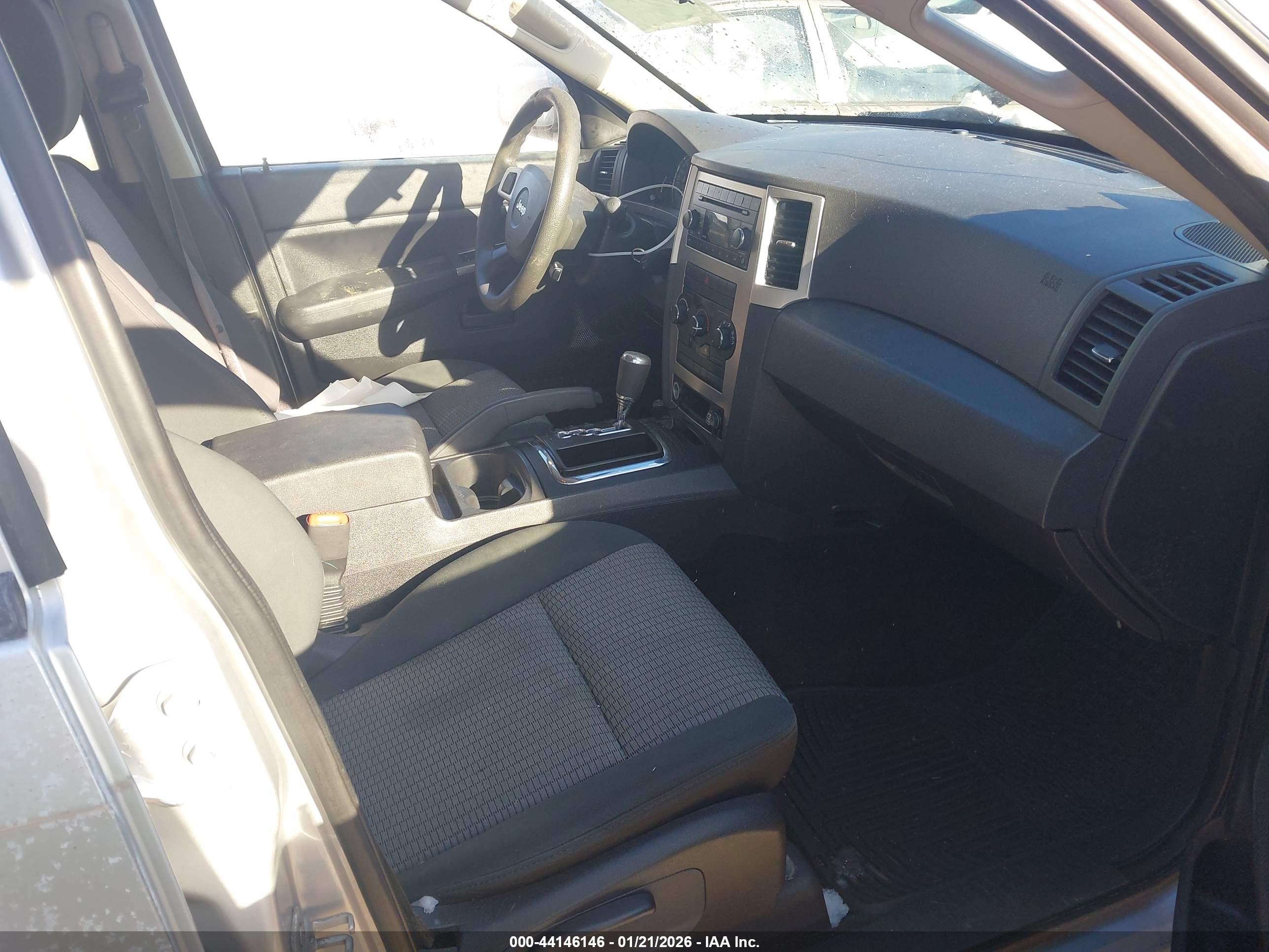 JEEP GRAND image 5