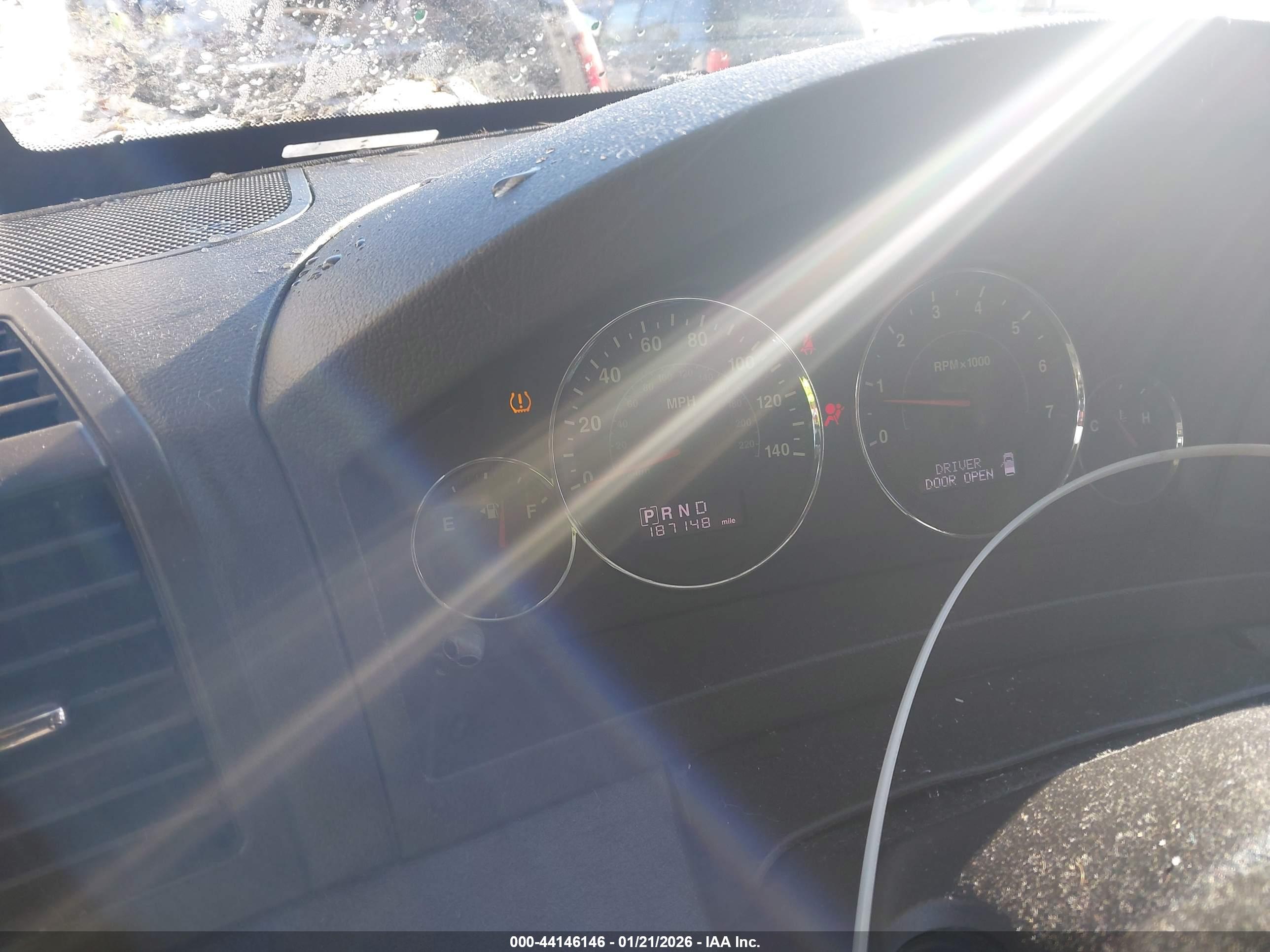 JEEP GRAND image 7