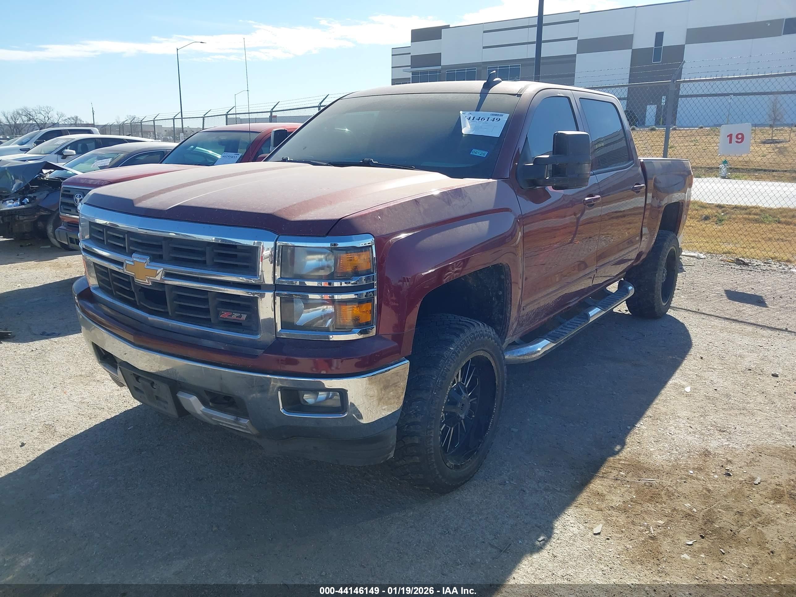 CHEVROLET SILVERADO image 2