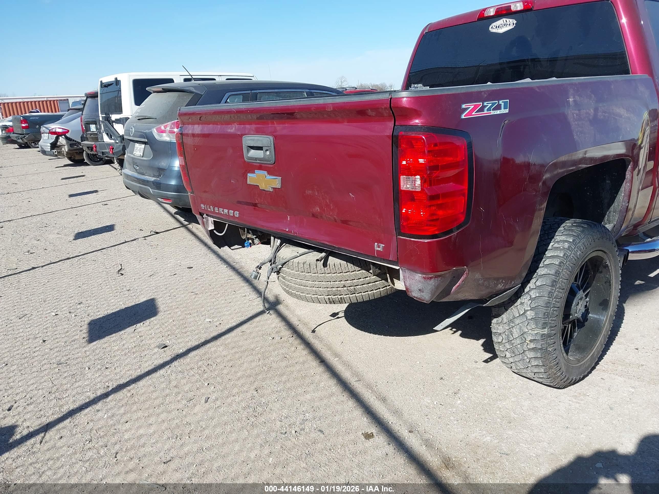 CHEVROLET SILVERADO image 6