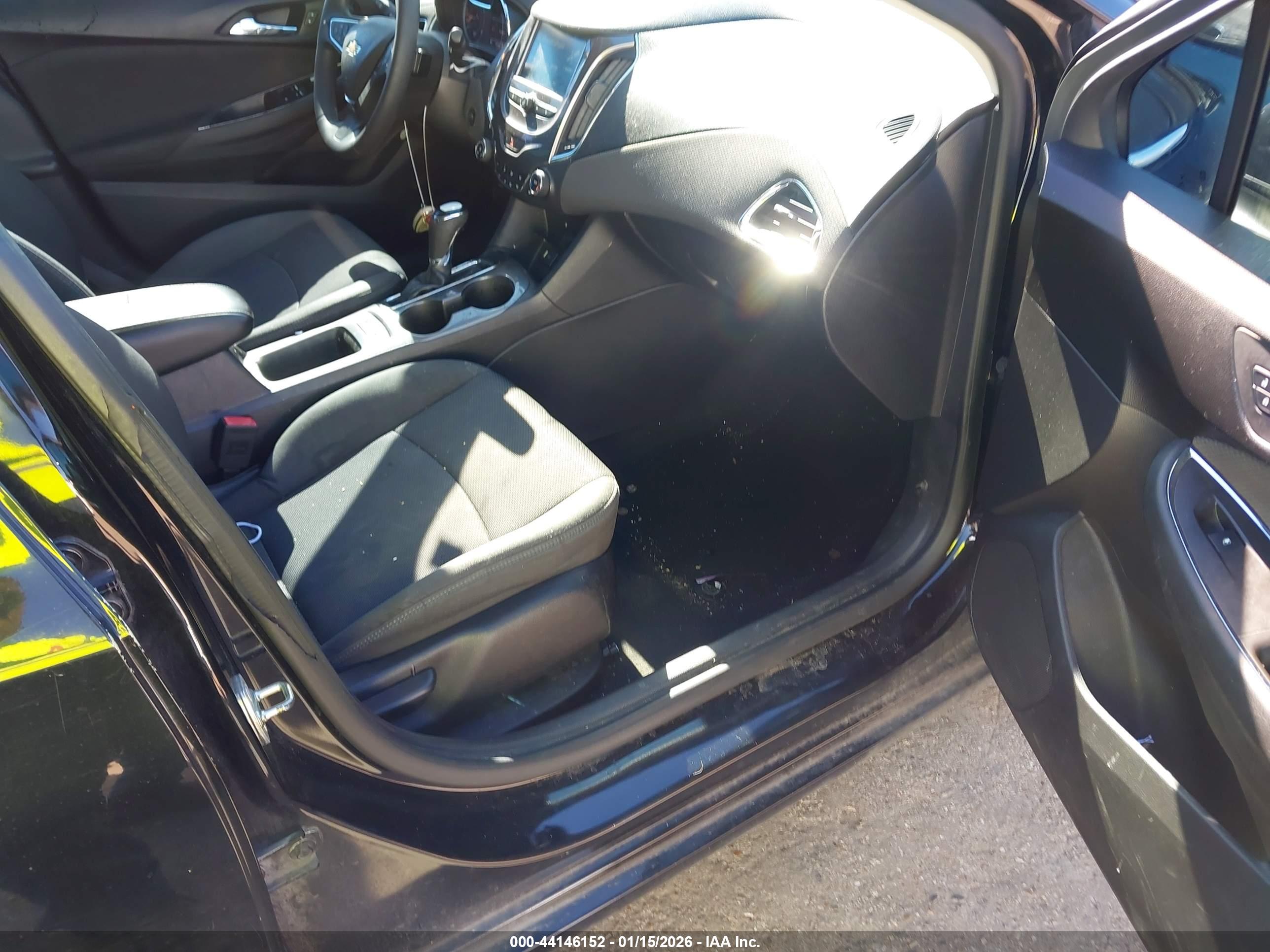 CHEVROLET CRUZE image 5