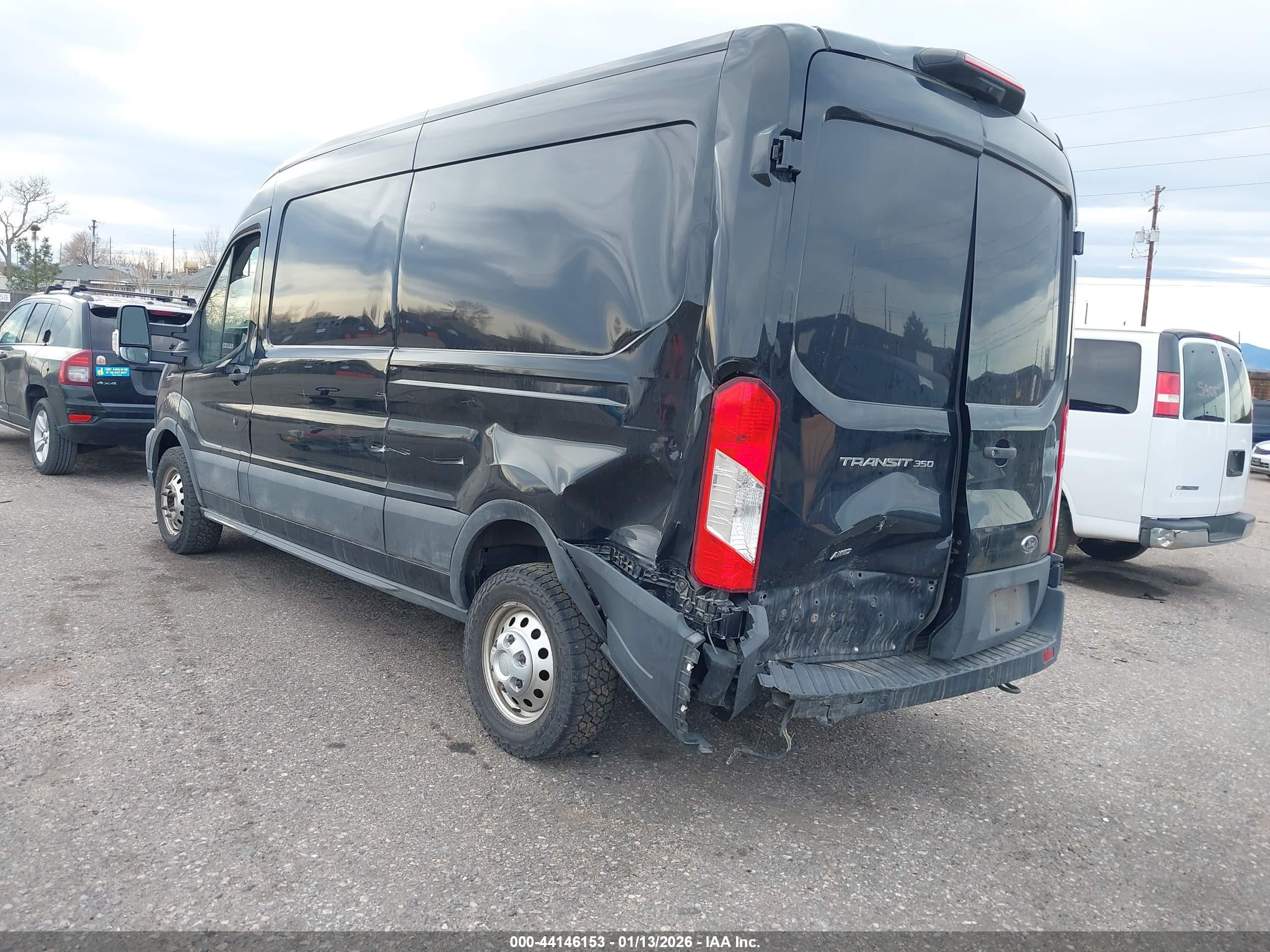FORD TRANSIT-350 image 3